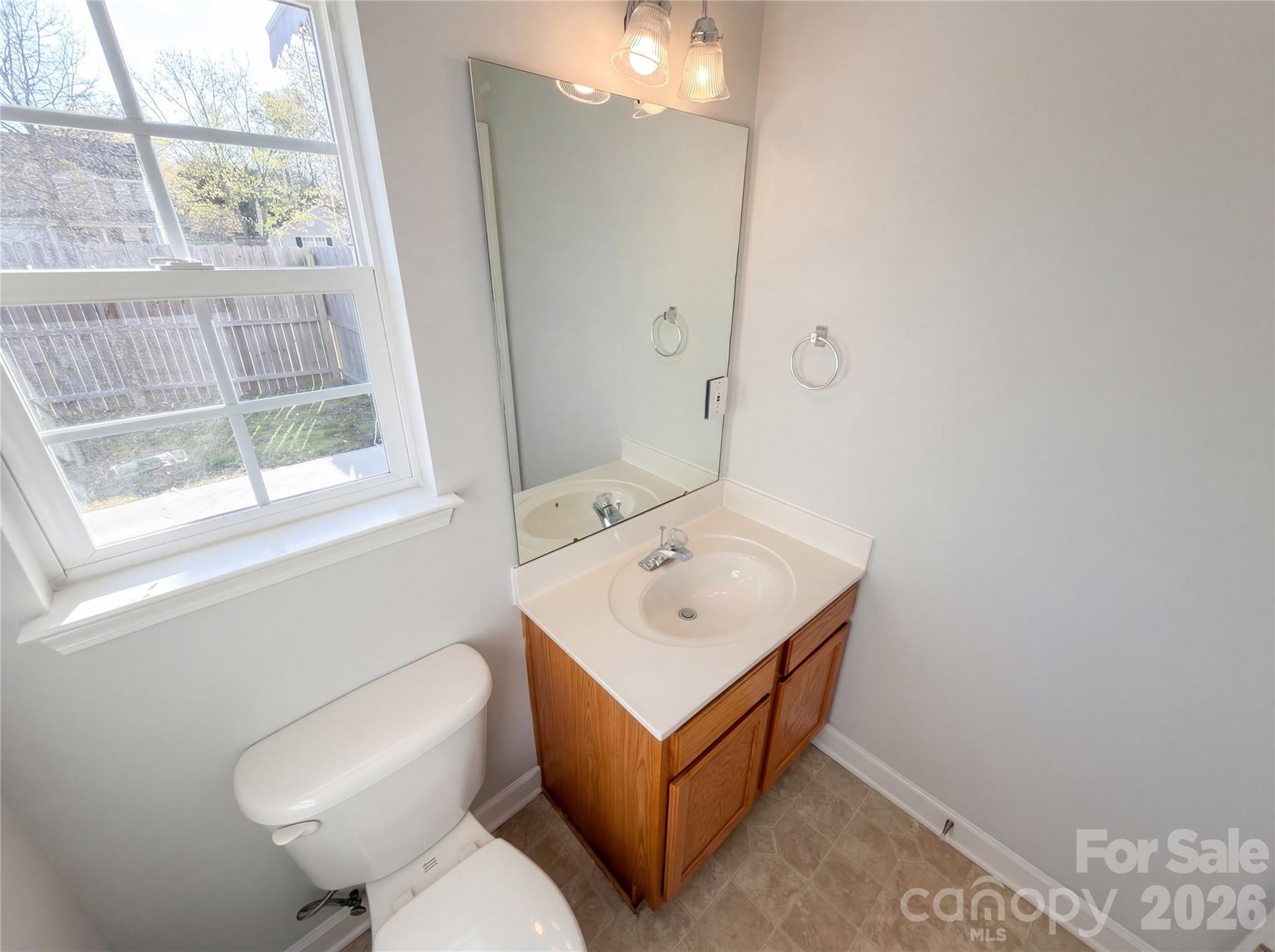 3461 E Fairmeadow Drive — Lancaster