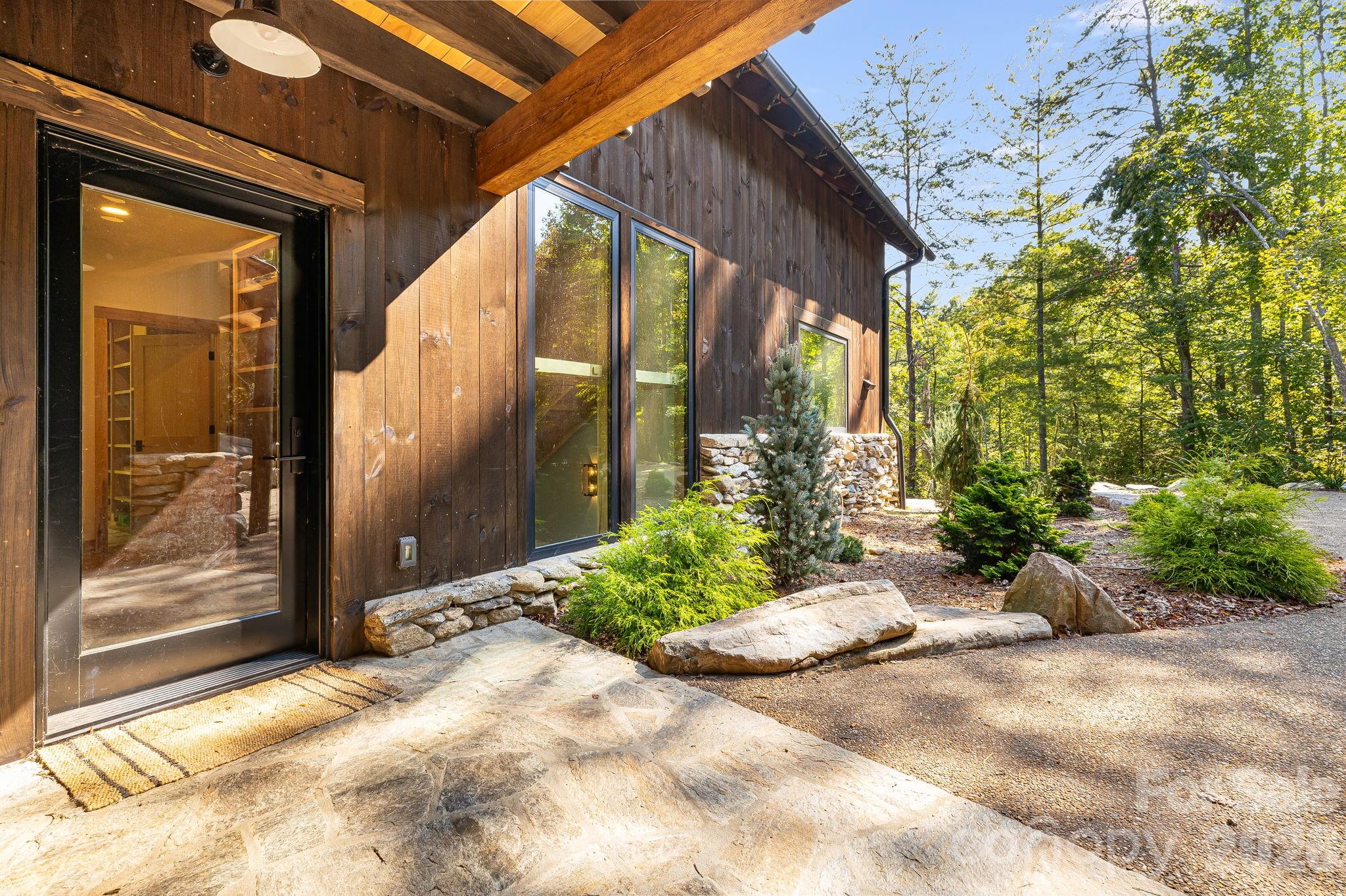 39 Bent Creek Preserve Road — Asheville