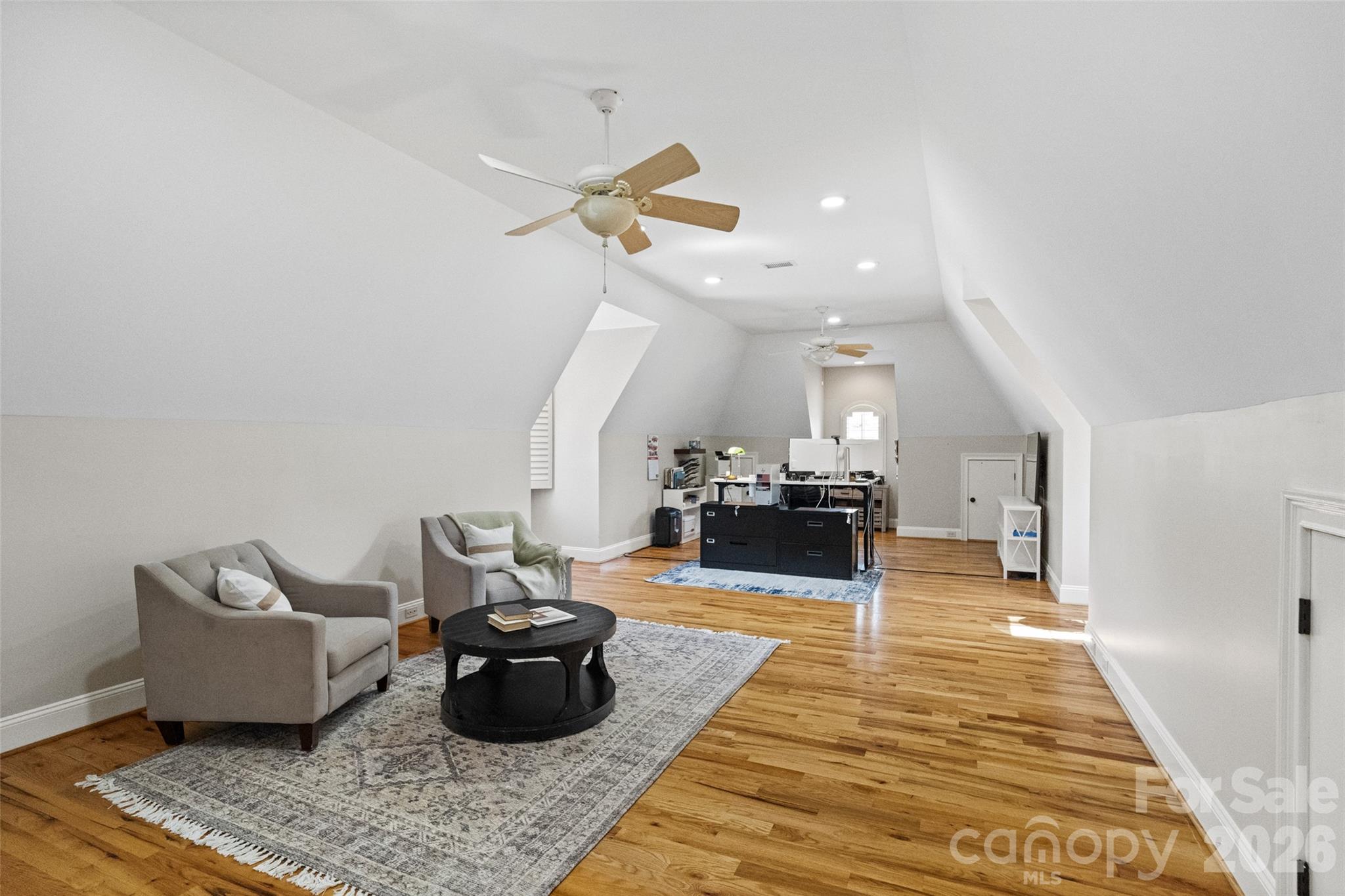 5180 Mill Race Lane — Lancaster