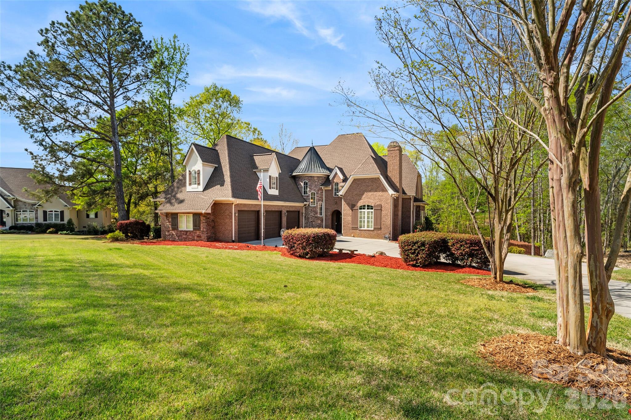 5180 Mill Race Lane — Lancaster