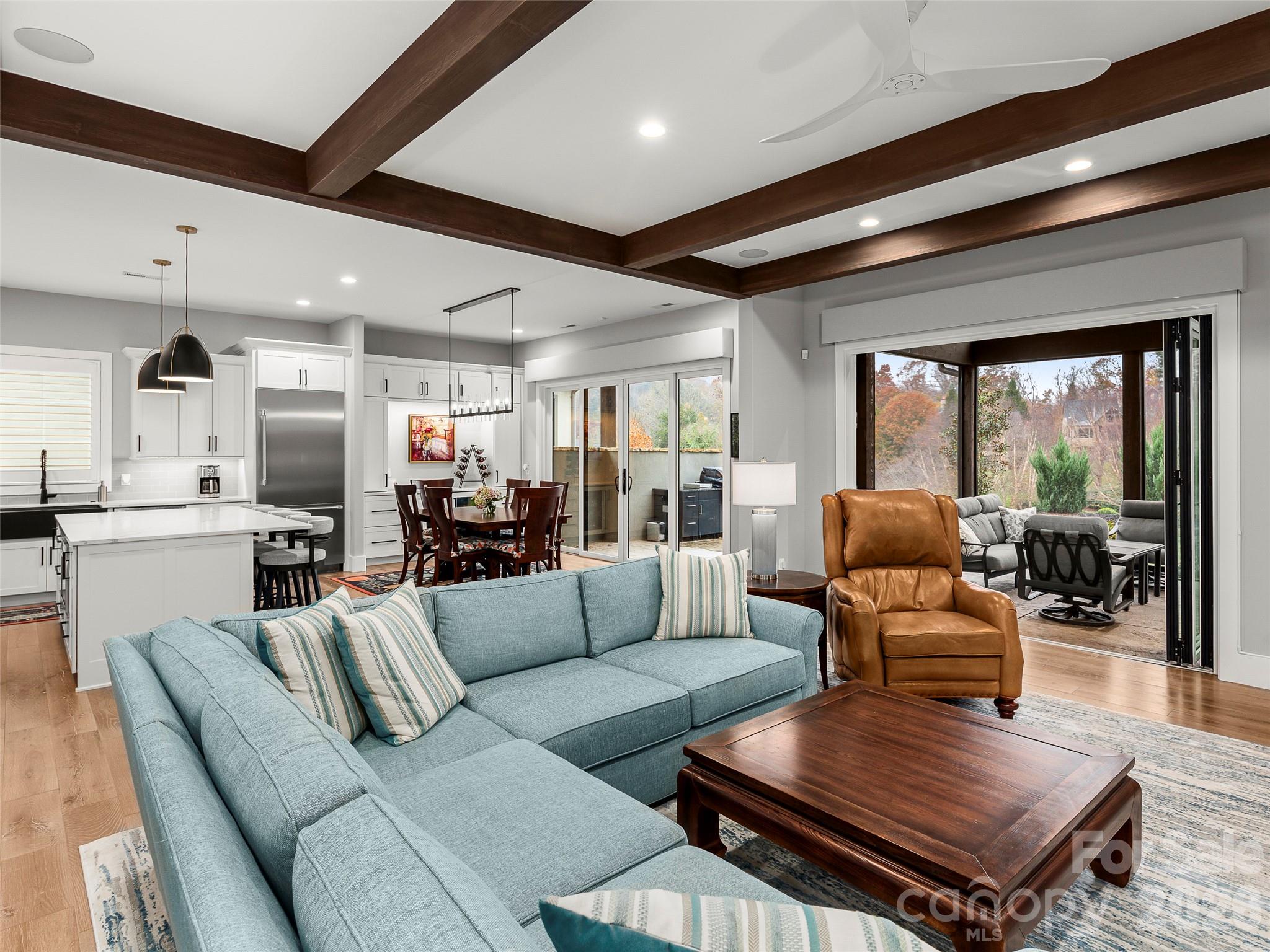 11 Haverhill Way — Arden