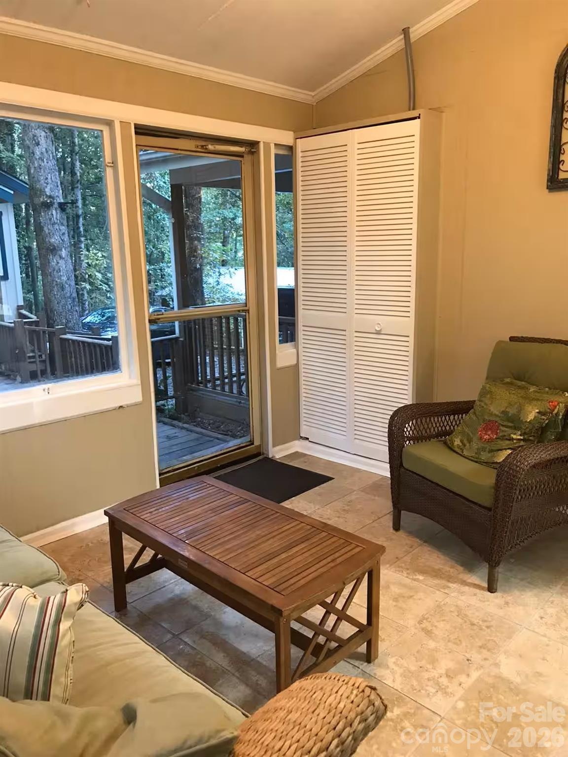 73 Pine Road — Rosman