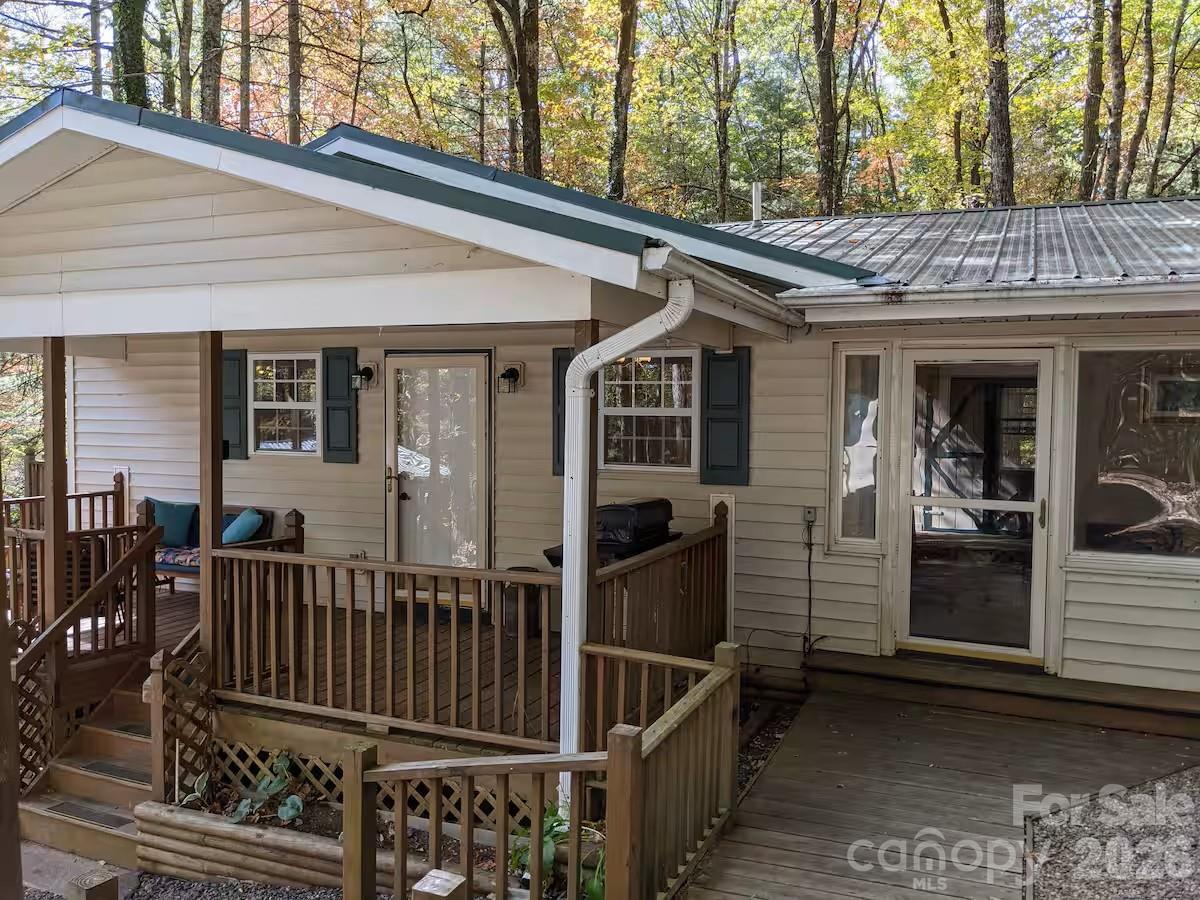 73 Pine Road — Rosman