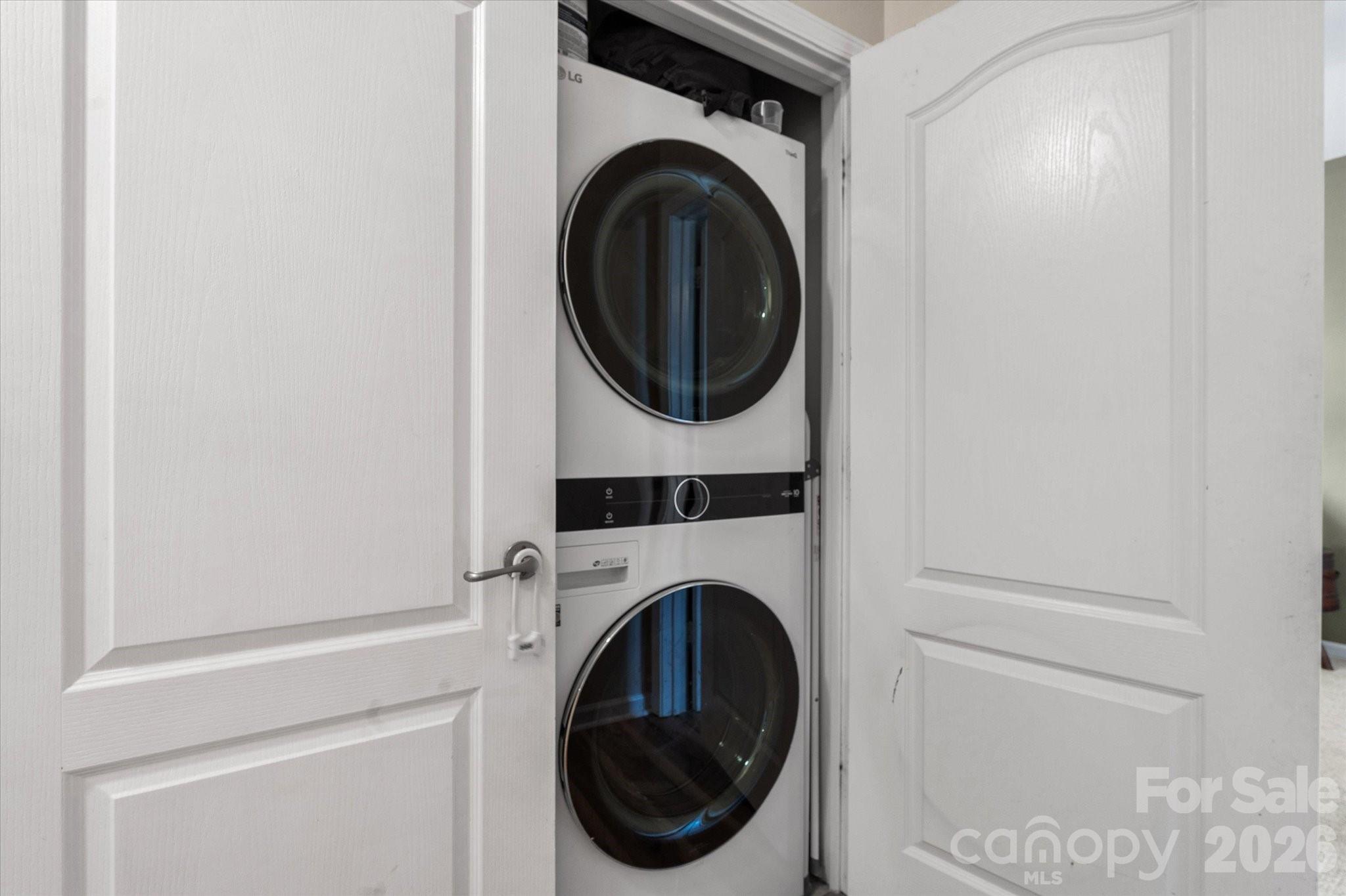 233 Appeldoorn Circle — Asheville