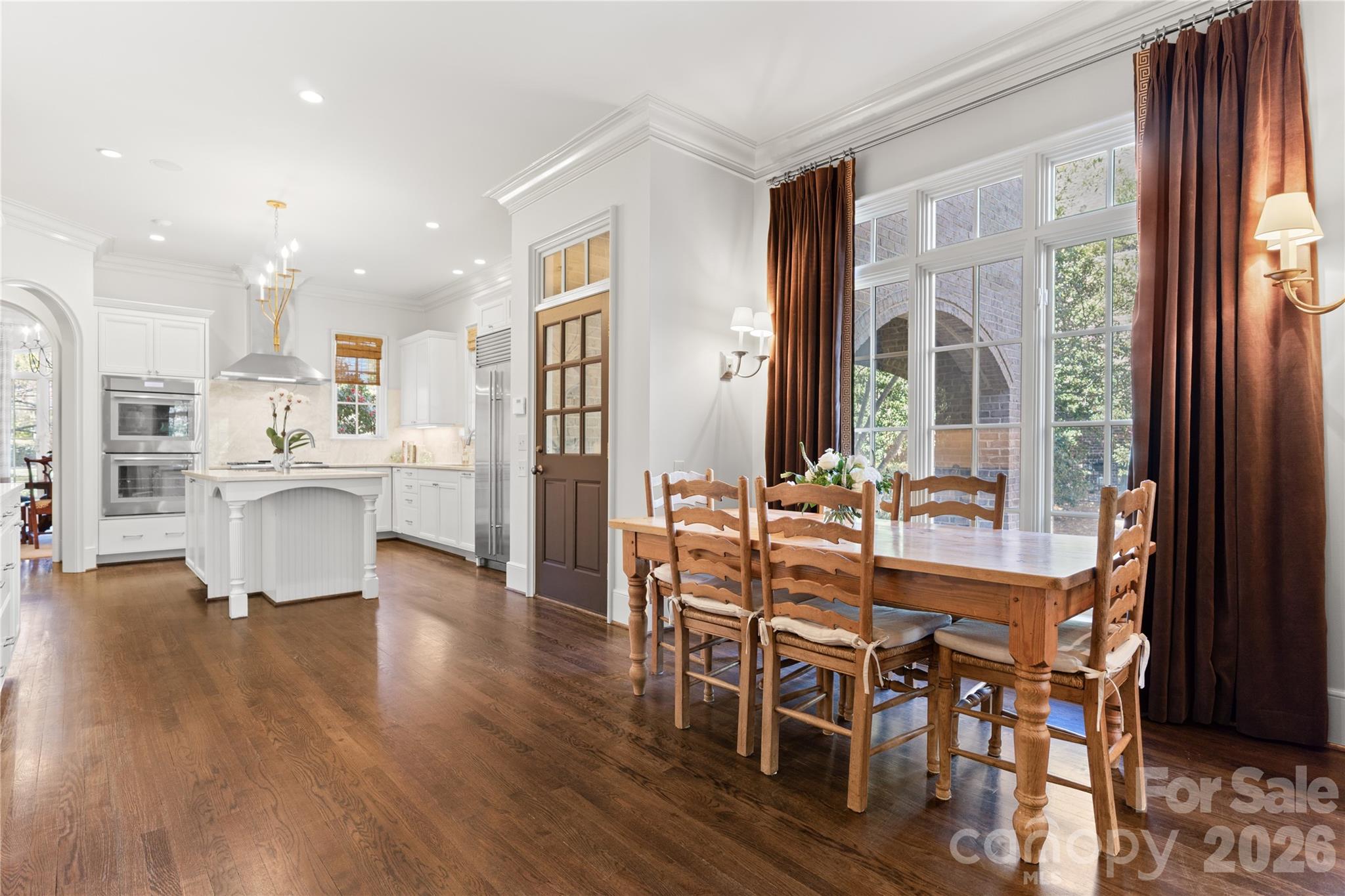 2837 Forest Drive — Charlotte