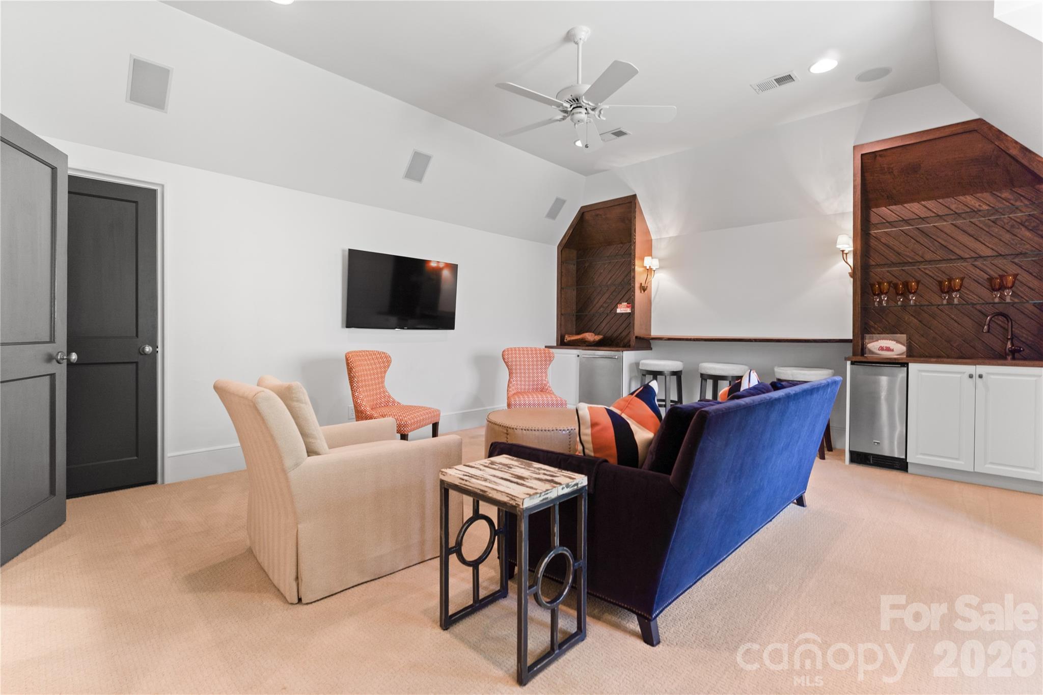 2837 Forest Drive — Charlotte
