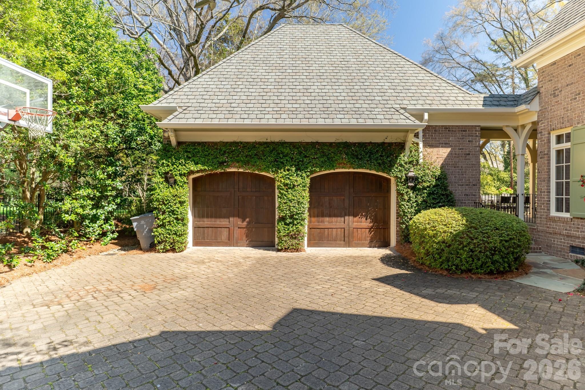 2837 Forest Drive — Charlotte
