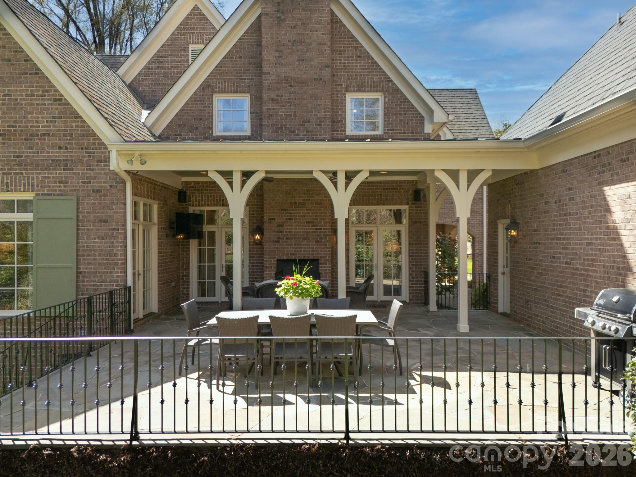 2837 Forest Drive — Charlotte