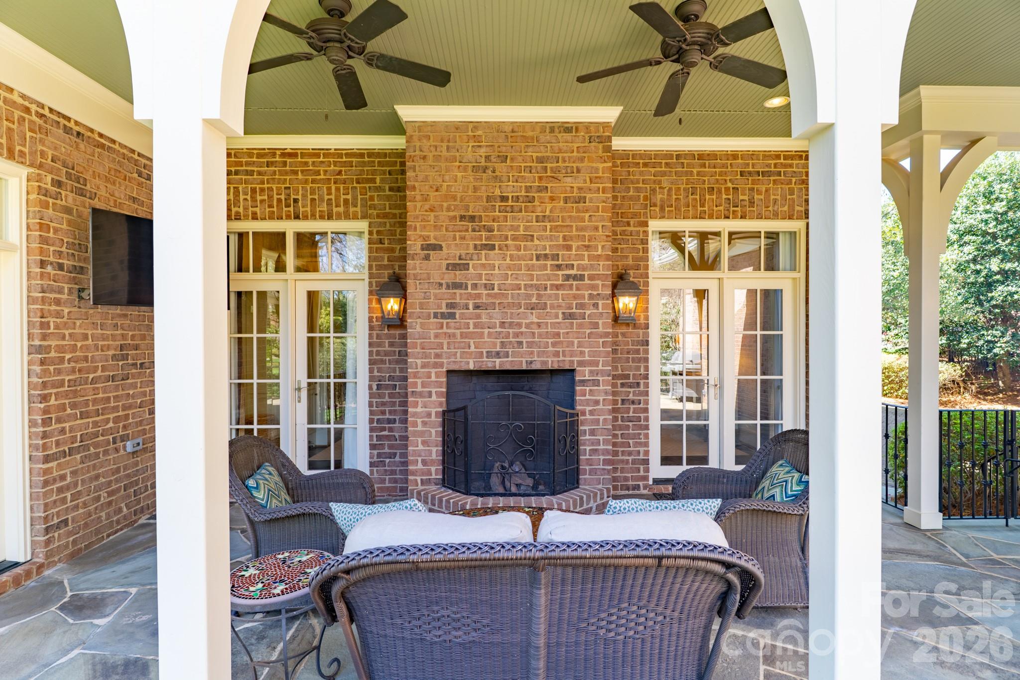 2837 Forest Drive — Charlotte