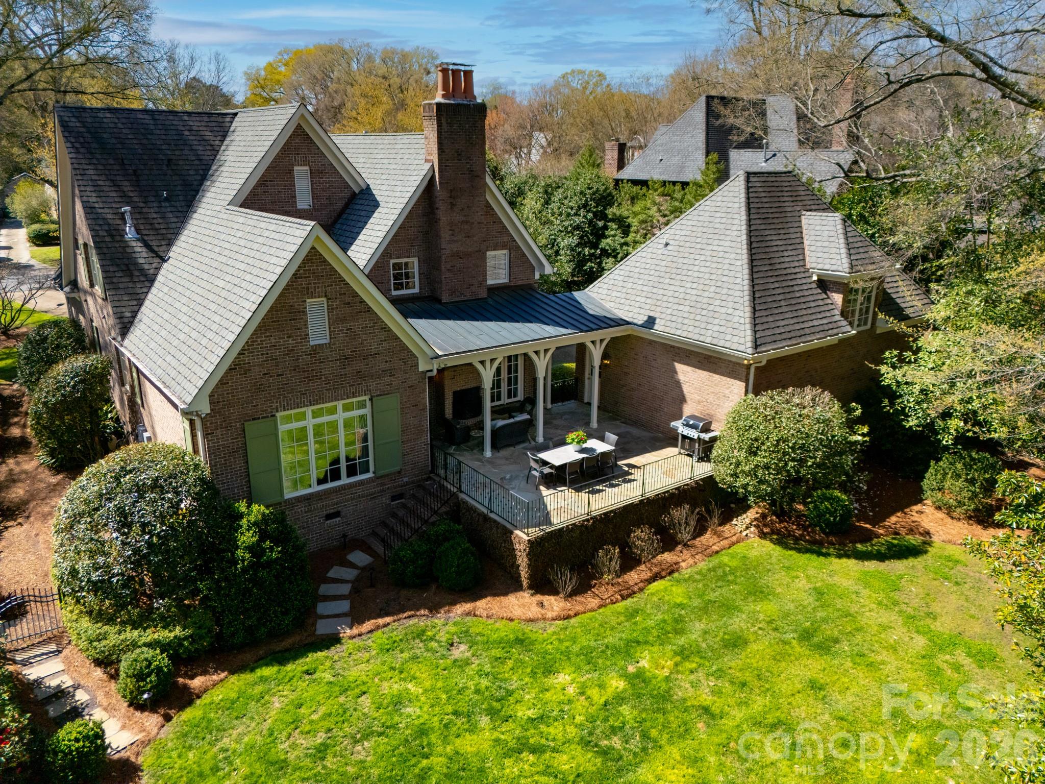 2837 Forest Drive — Charlotte