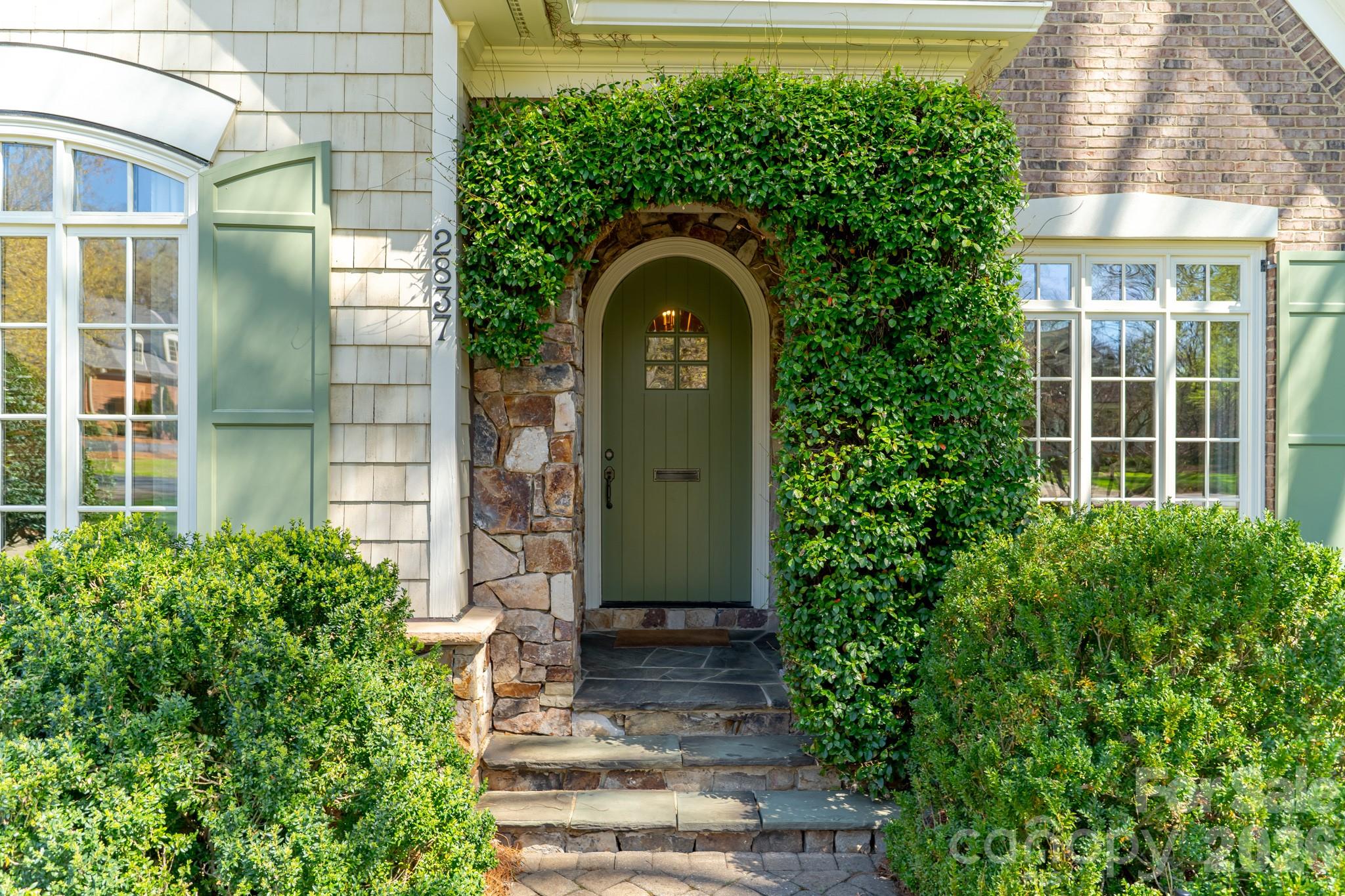 2837 Forest Drive — Charlotte
