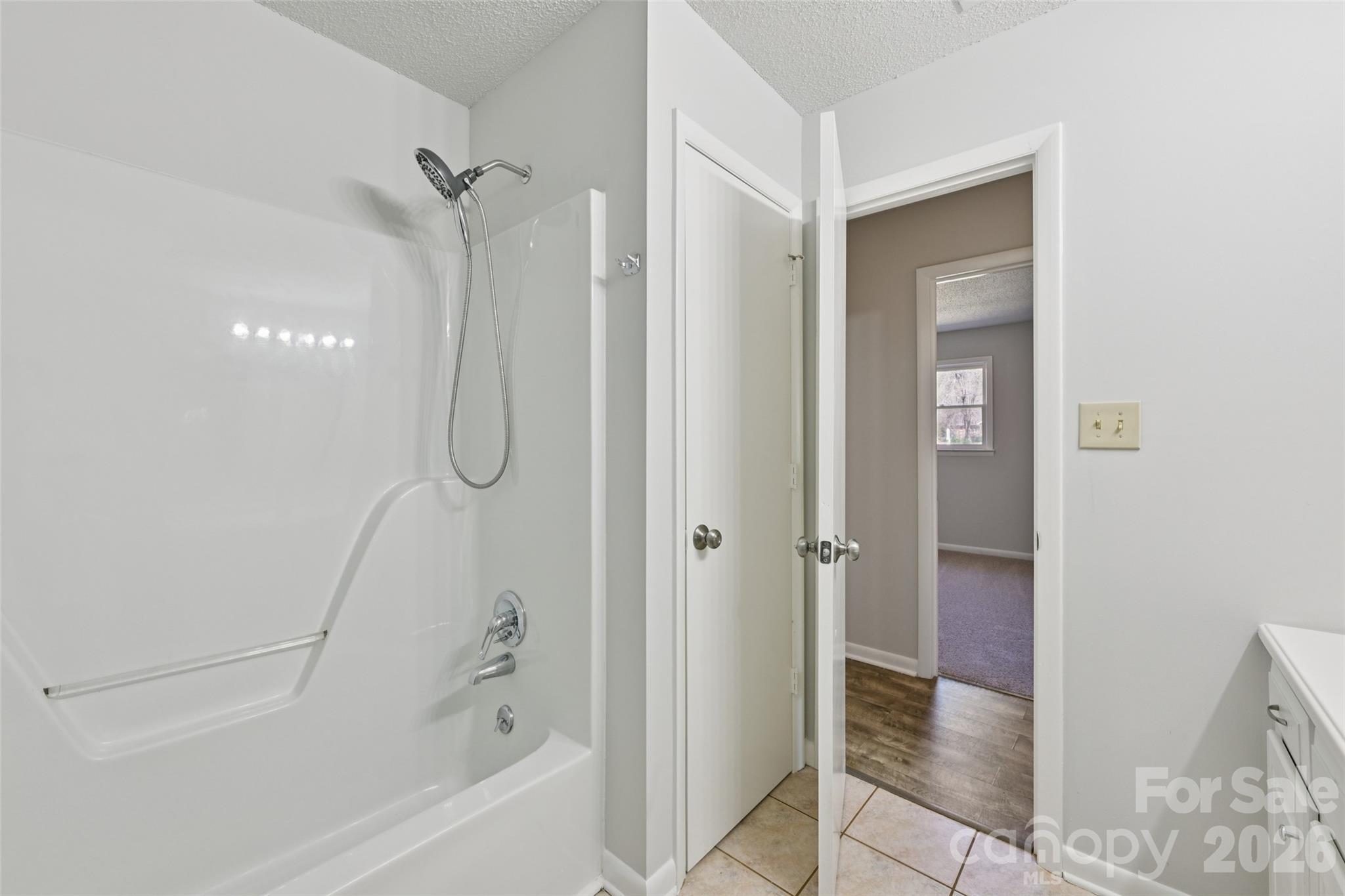 115 S Withrow Drive — Shelby