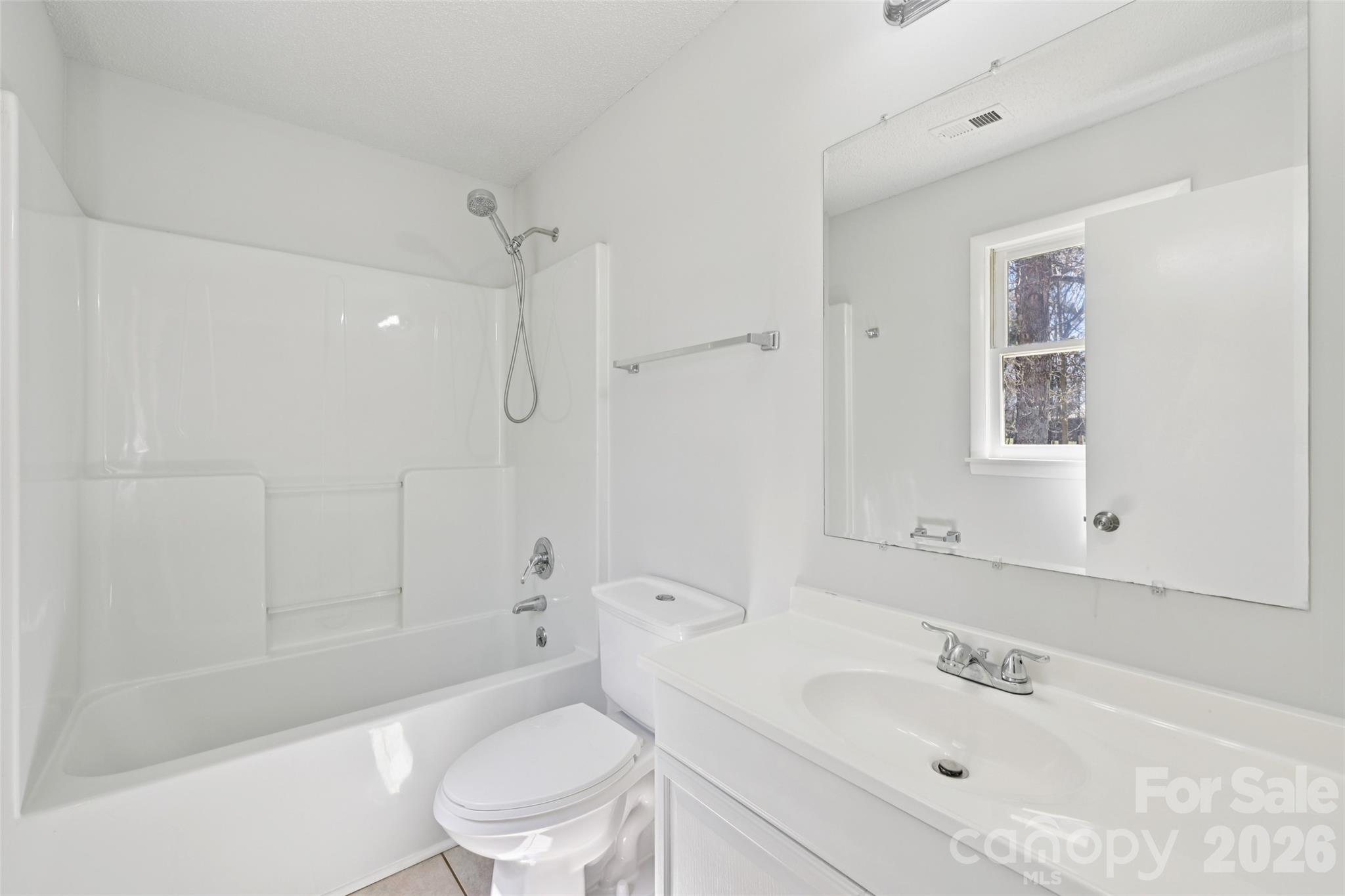 115 S Withrow Drive — Shelby