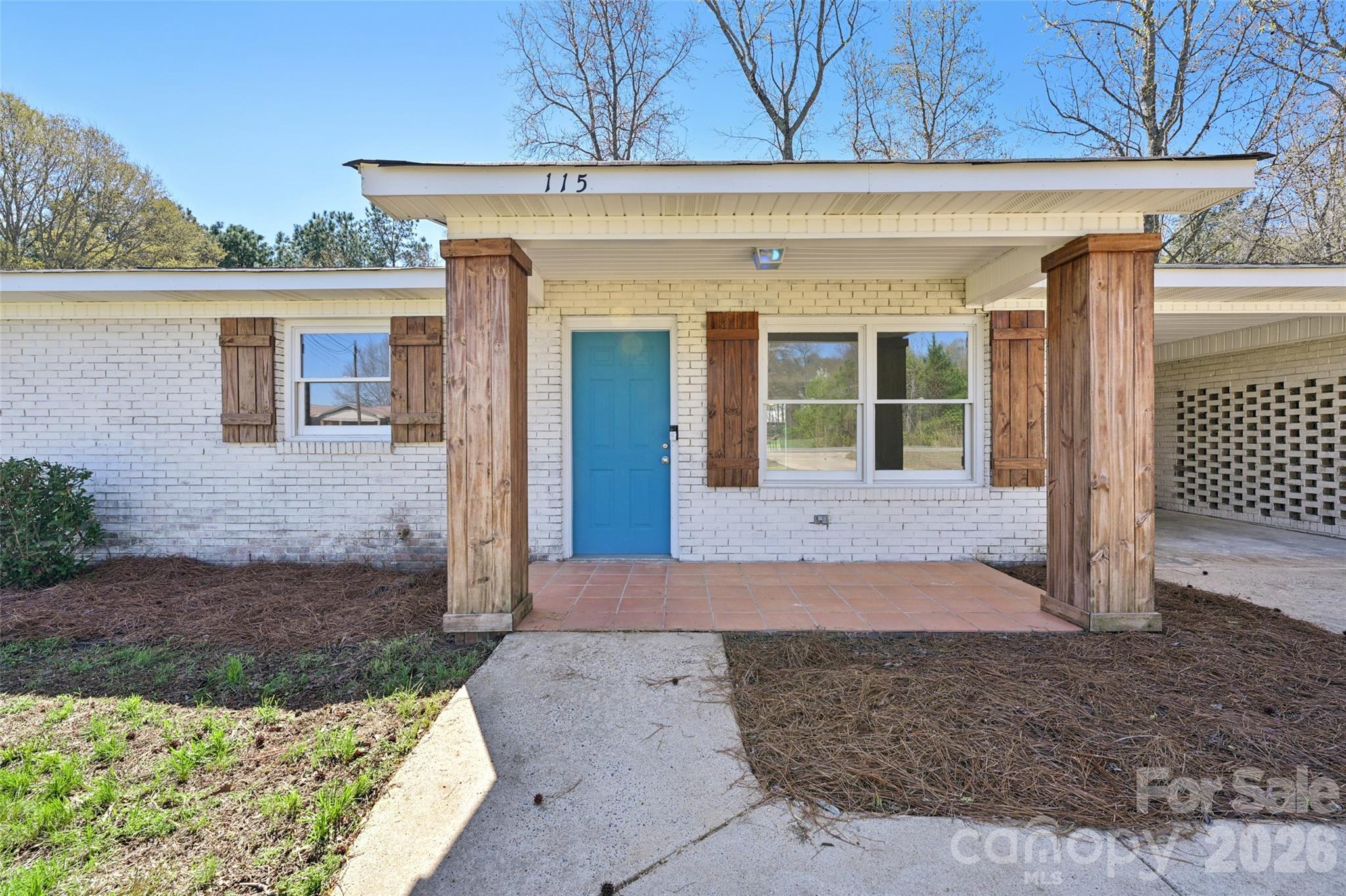 115 S Withrow Drive — Shelby