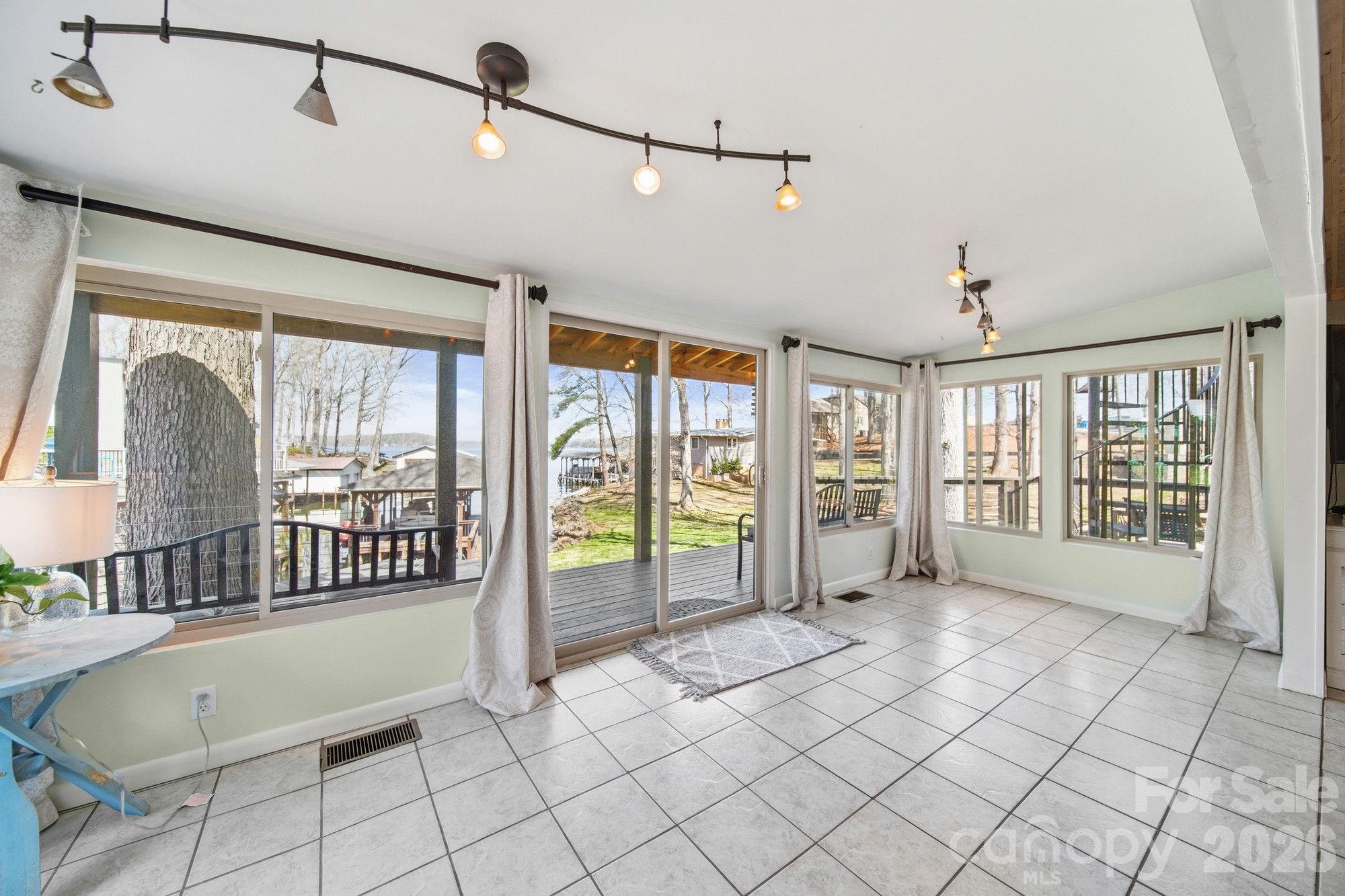 10773 Willow Oak Road — Norwood