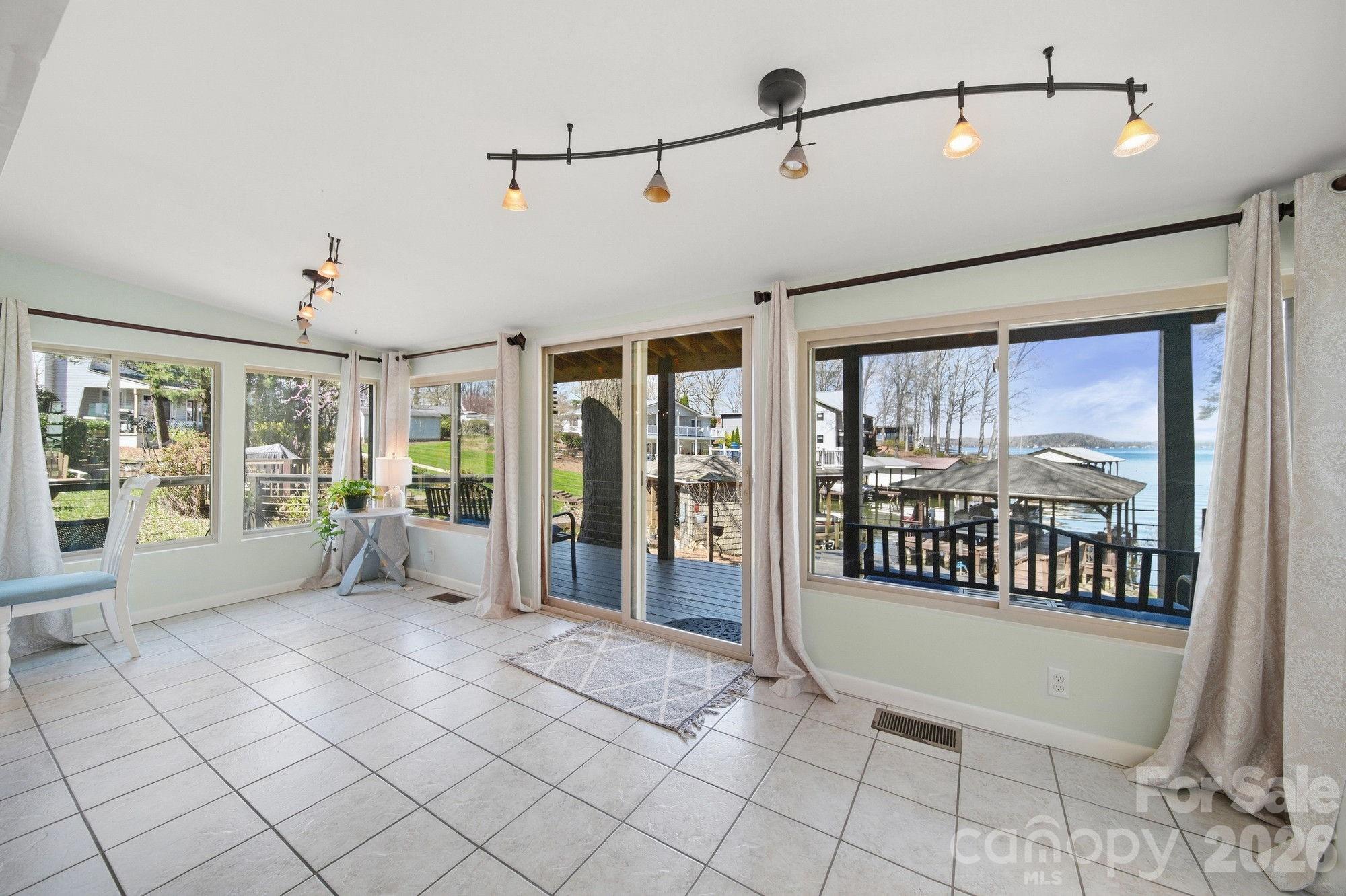 10773 Willow Oak Road — Norwood