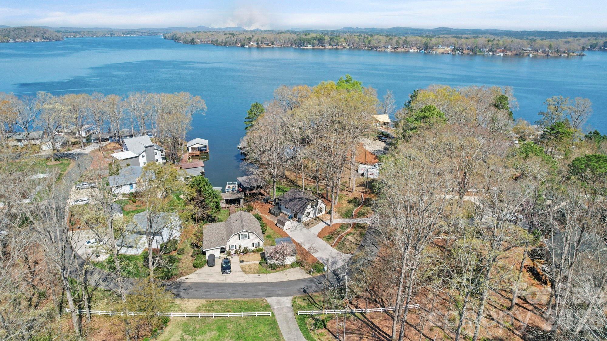 10773 Willow Oak Road — Norwood