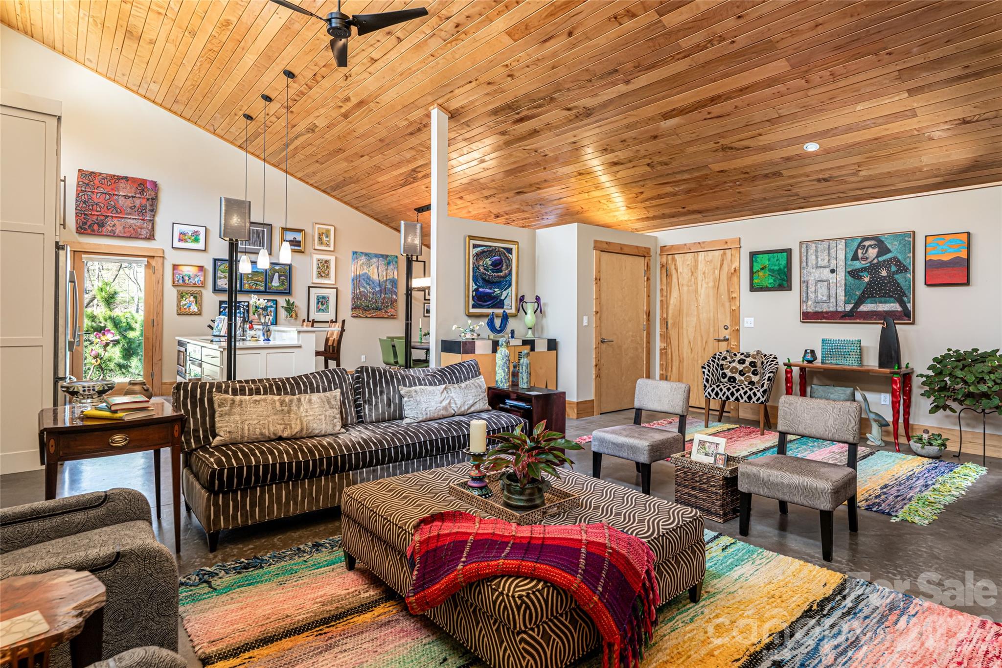 33 Robinson Creek Road — Asheville