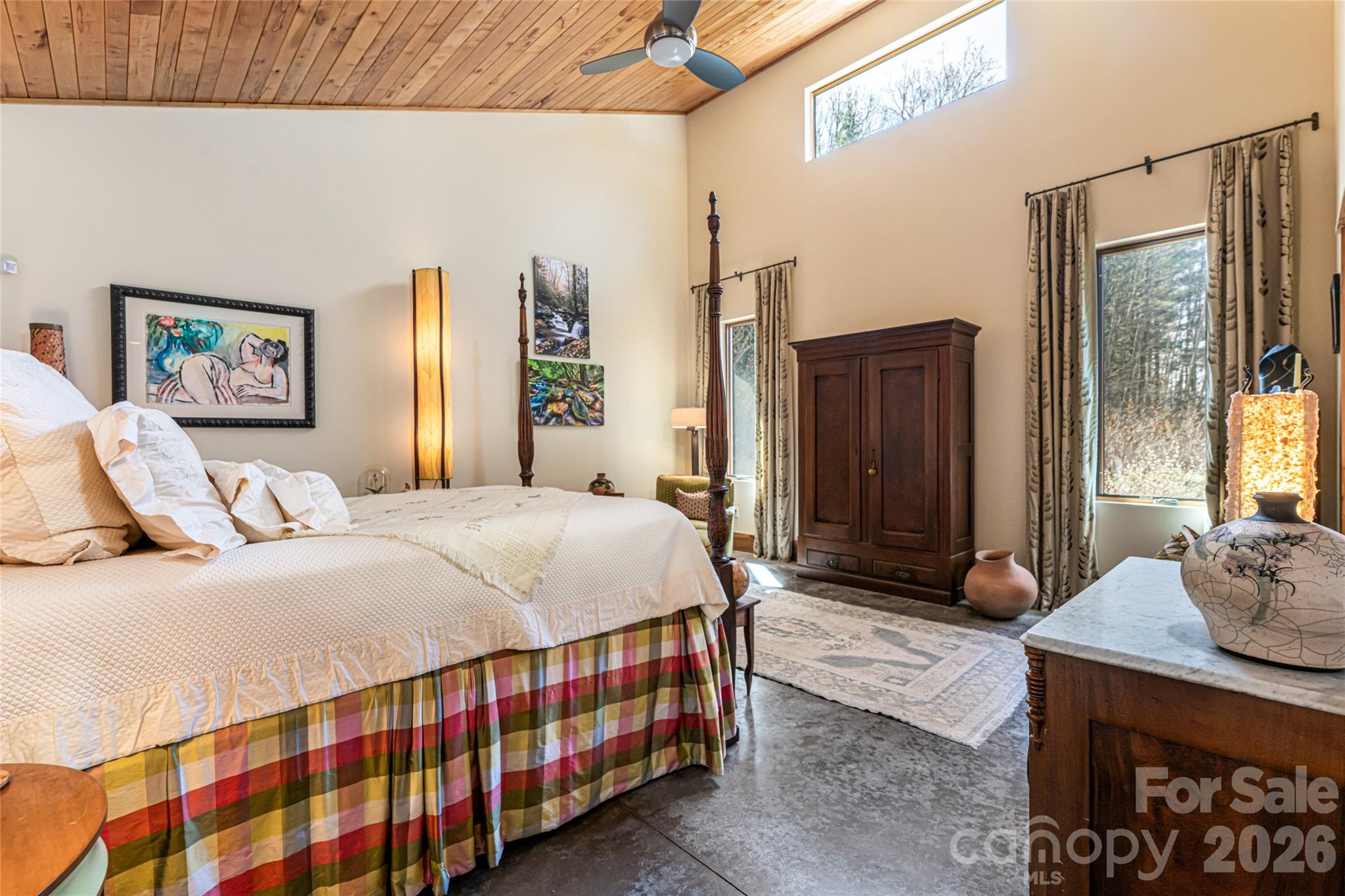 33 Robinson Creek Road — Asheville