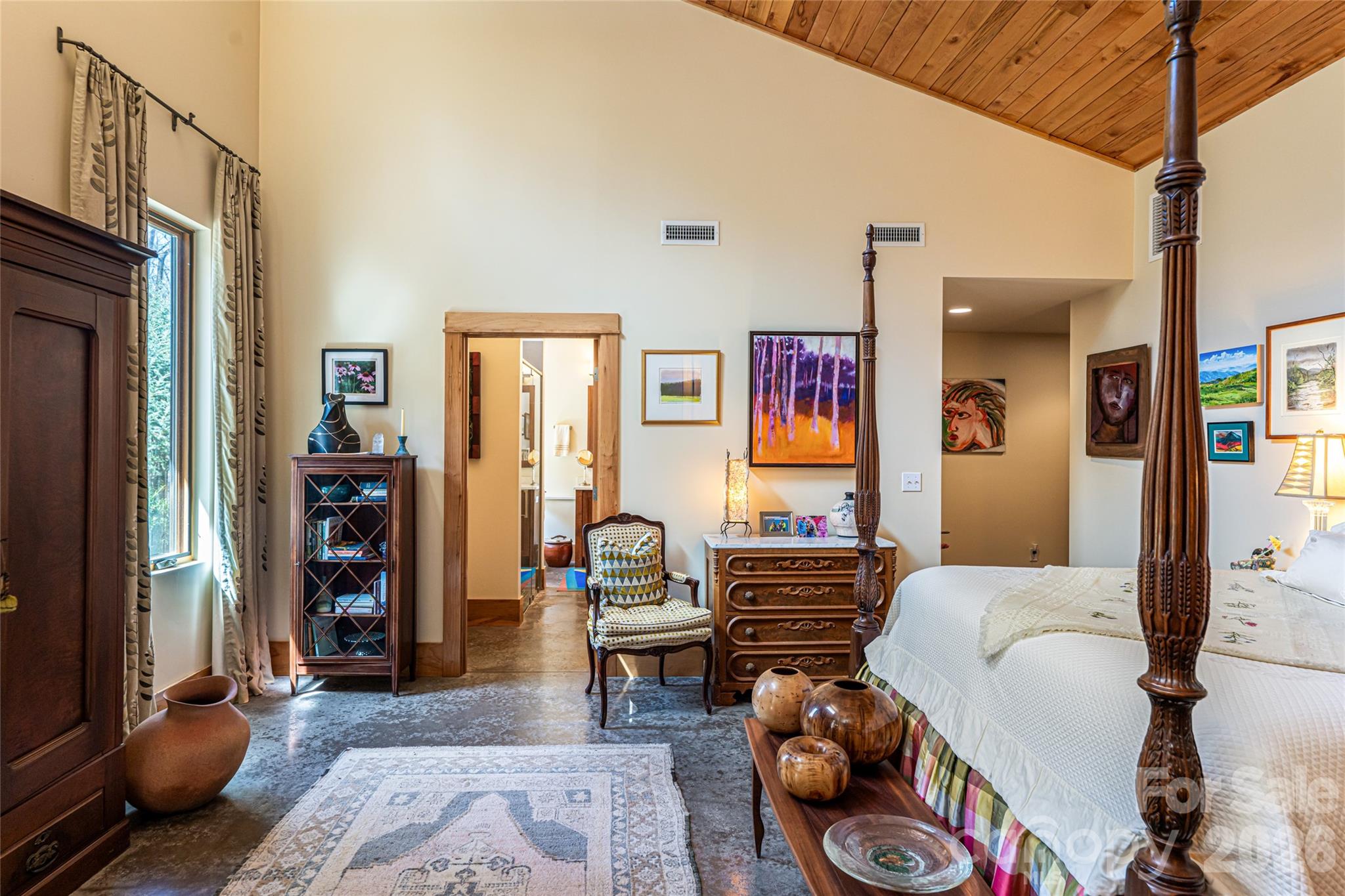 33 Robinson Creek Road — Asheville