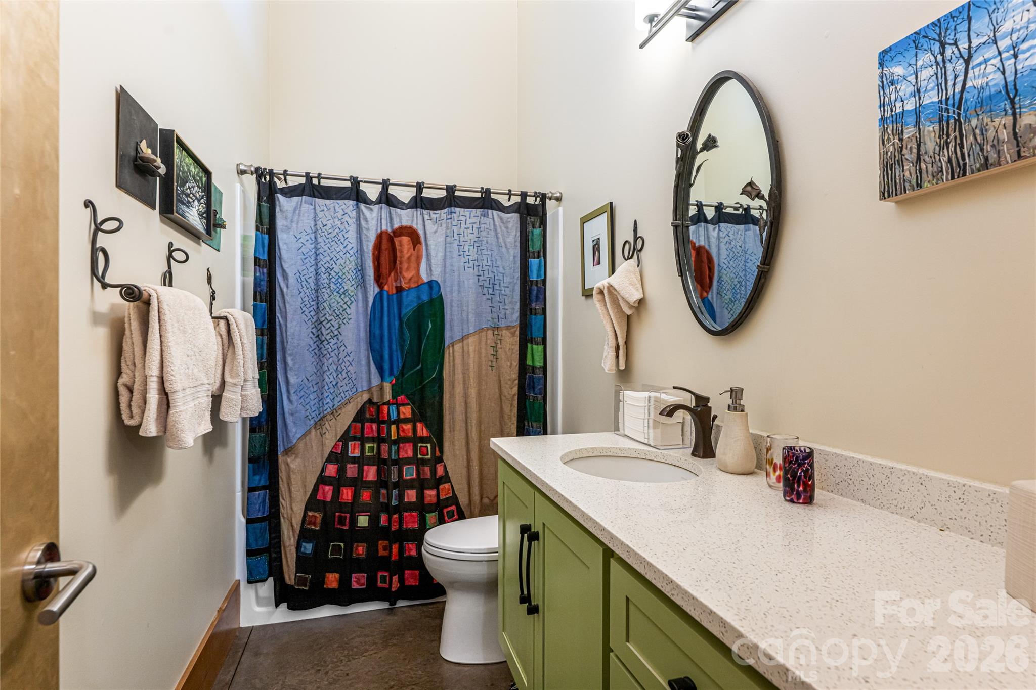 33 Robinson Creek Road — Asheville