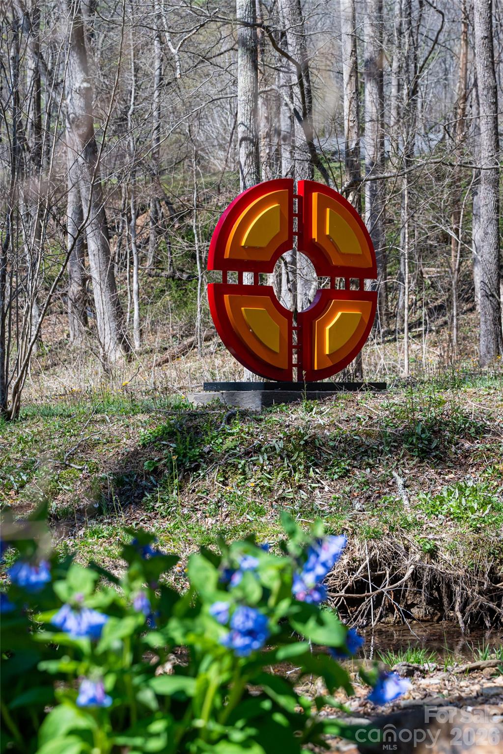 33 Robinson Creek Road — Asheville