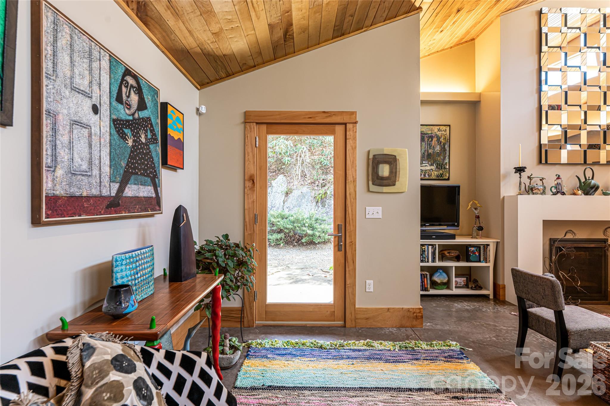 33 Robinson Creek Road — Asheville