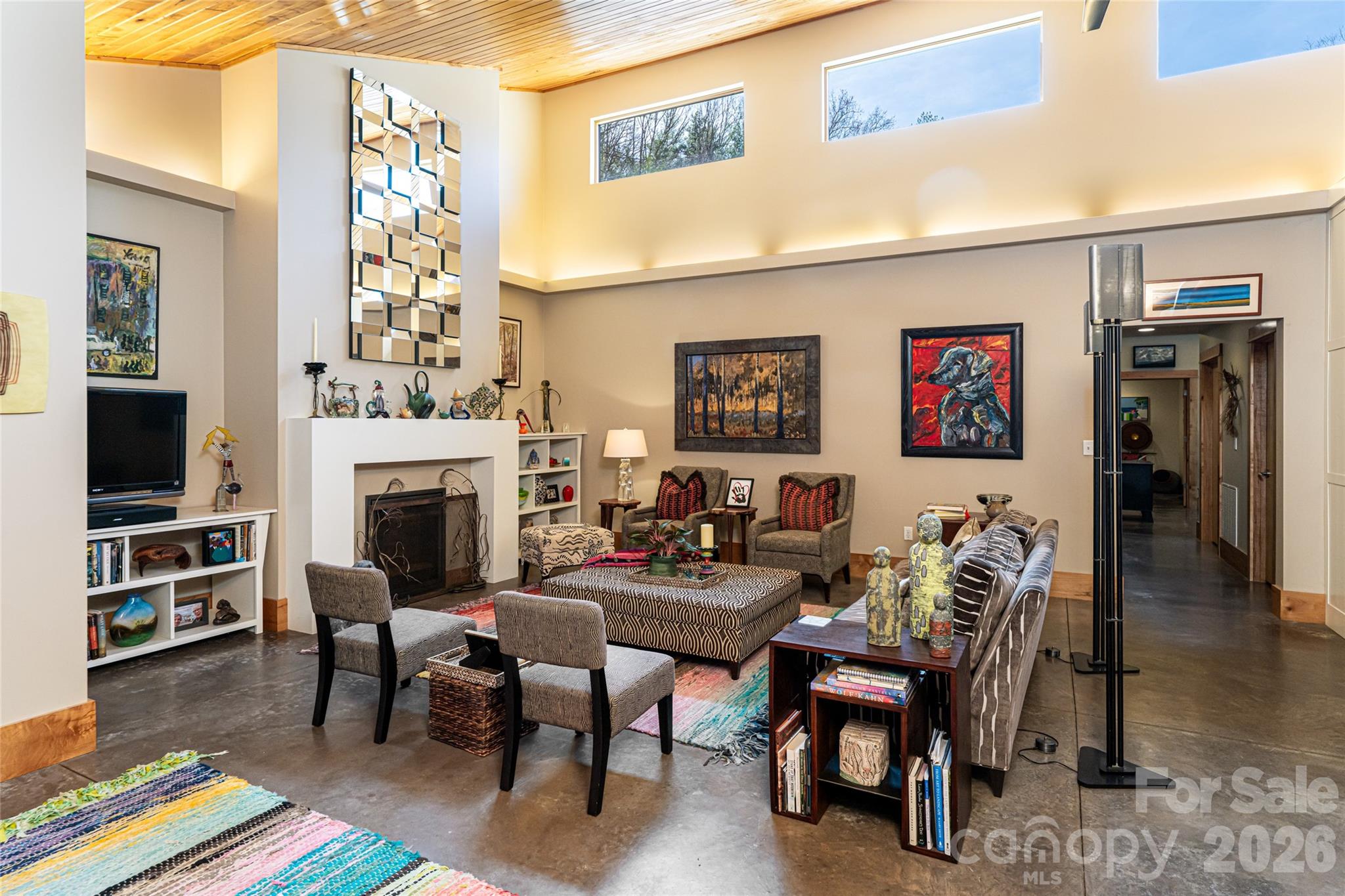 33 Robinson Creek Road — Asheville