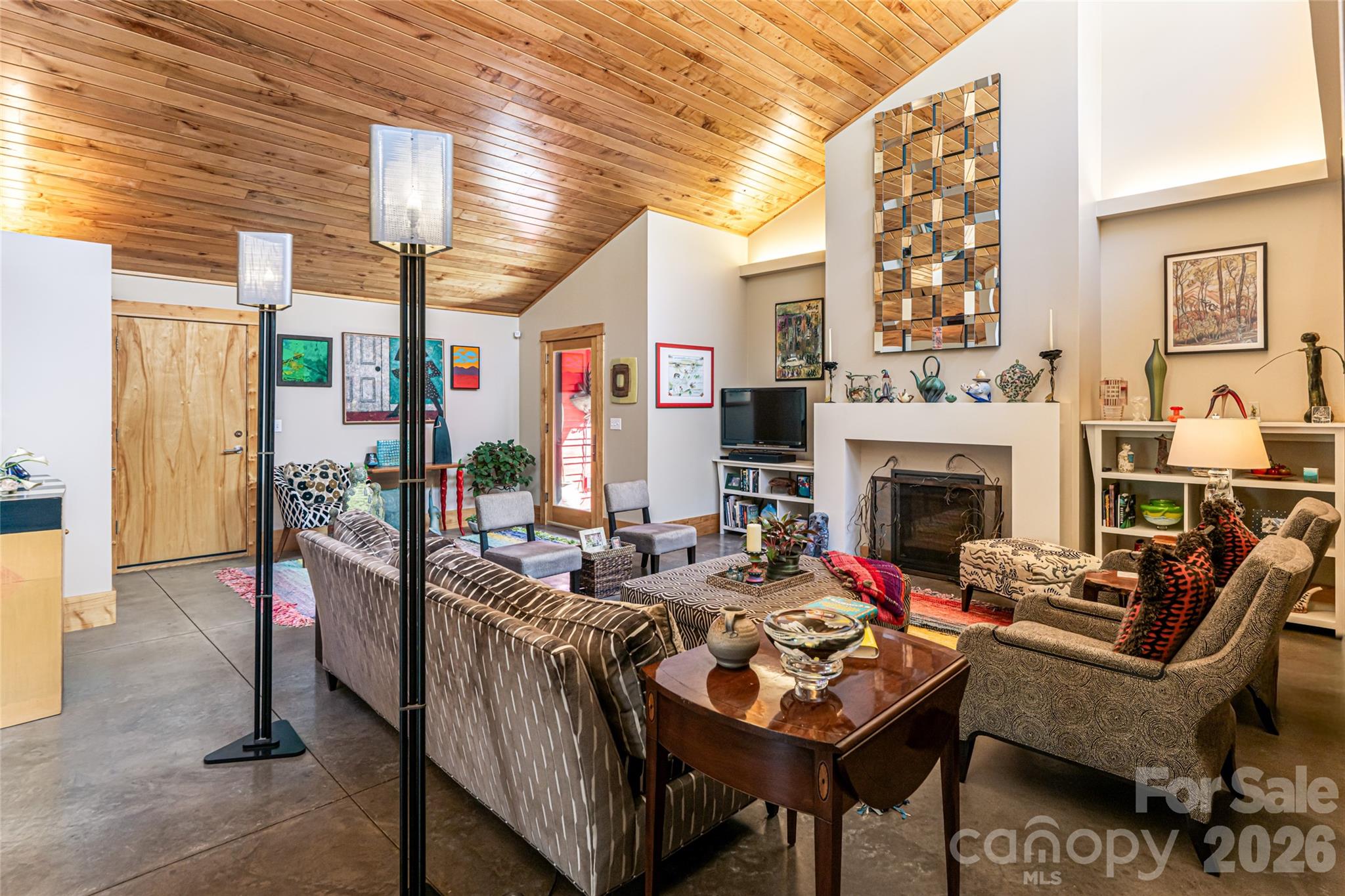 33 Robinson Creek Road — Asheville