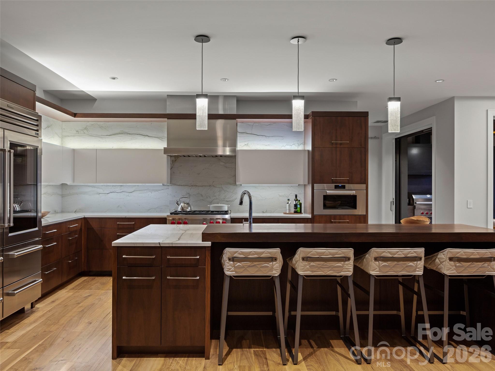 8 Deer Grass Court — Arden
