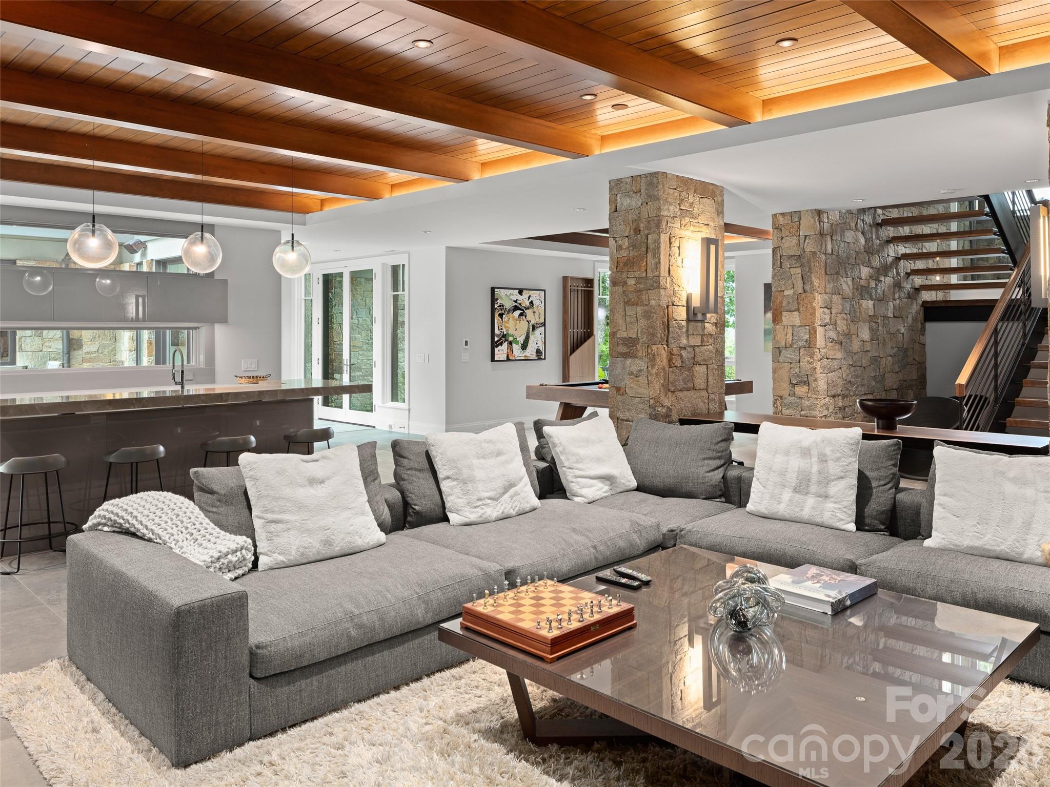 8 Deer Grass Court — Arden