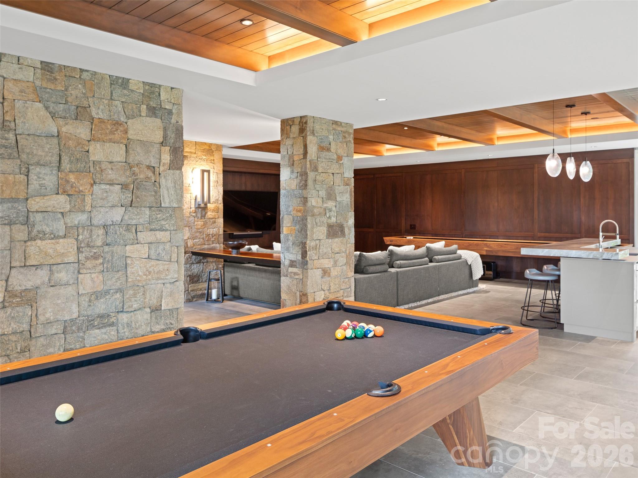 8 Deer Grass Court — Arden