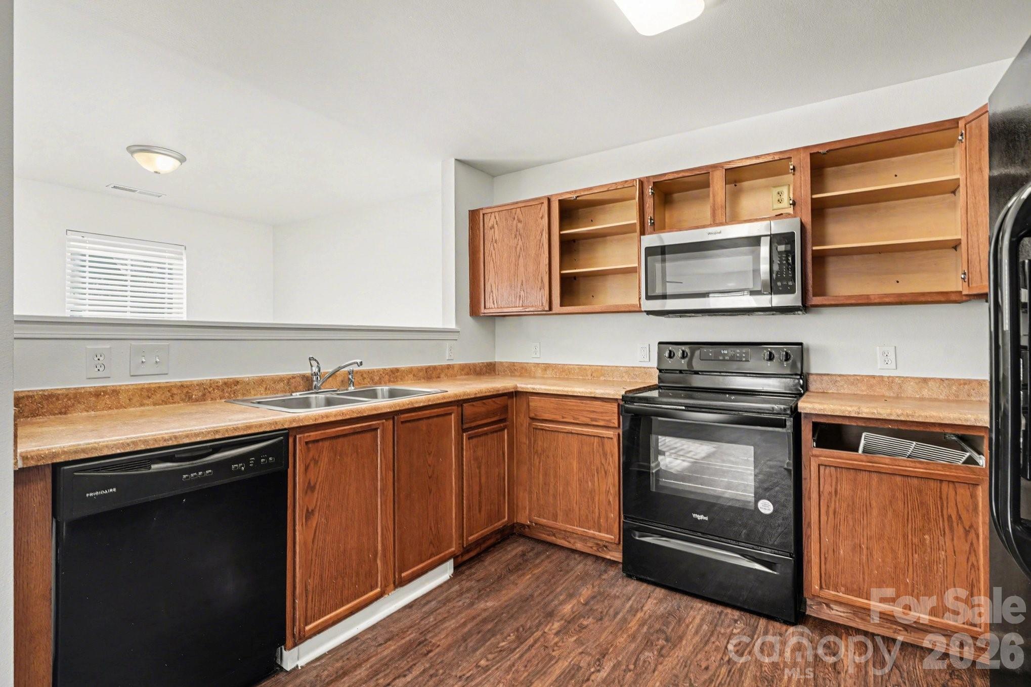 911 Swearngan Ridge Court — Charlotte