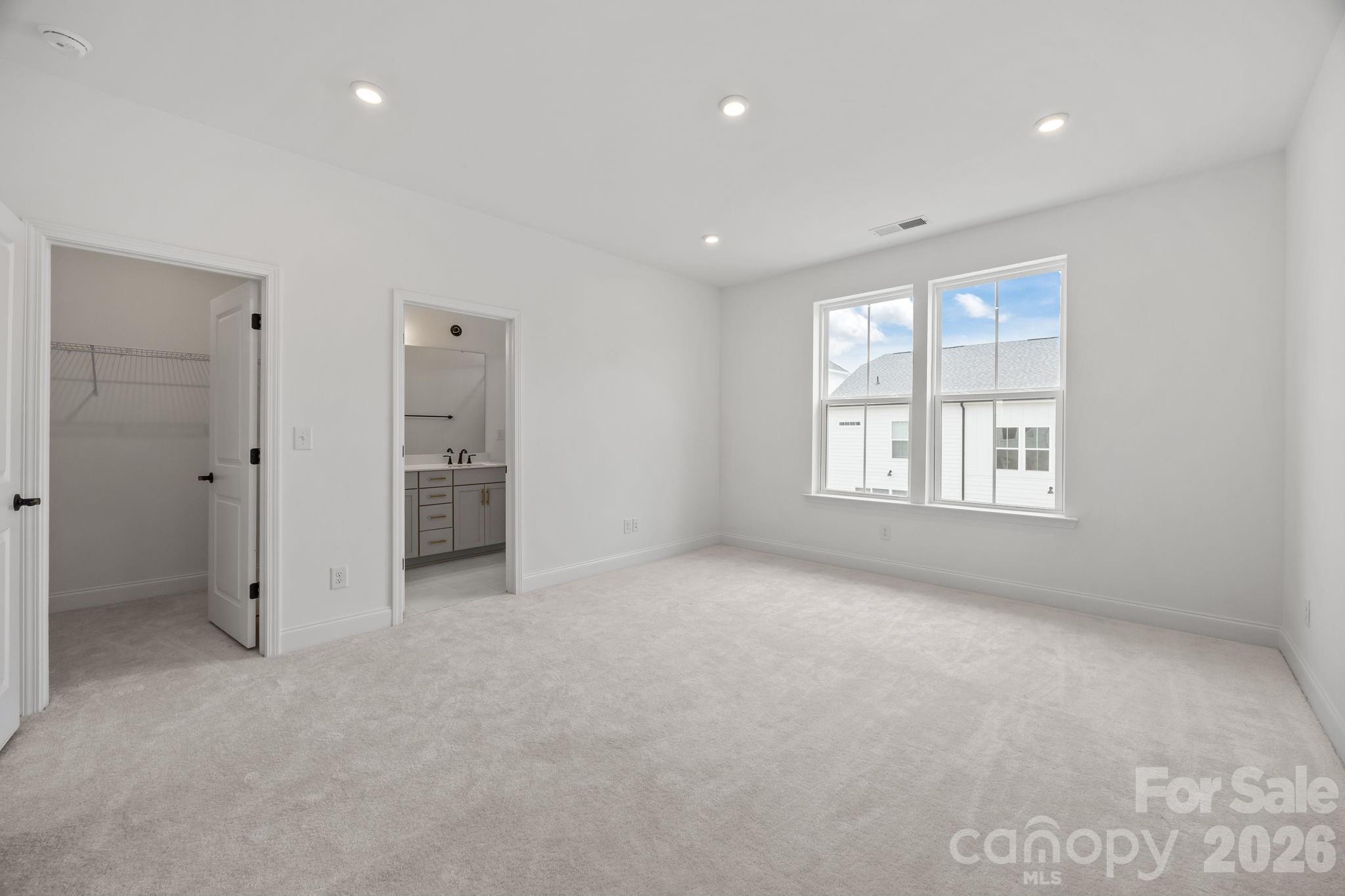 7028 Westrow Avenue — Charlotte