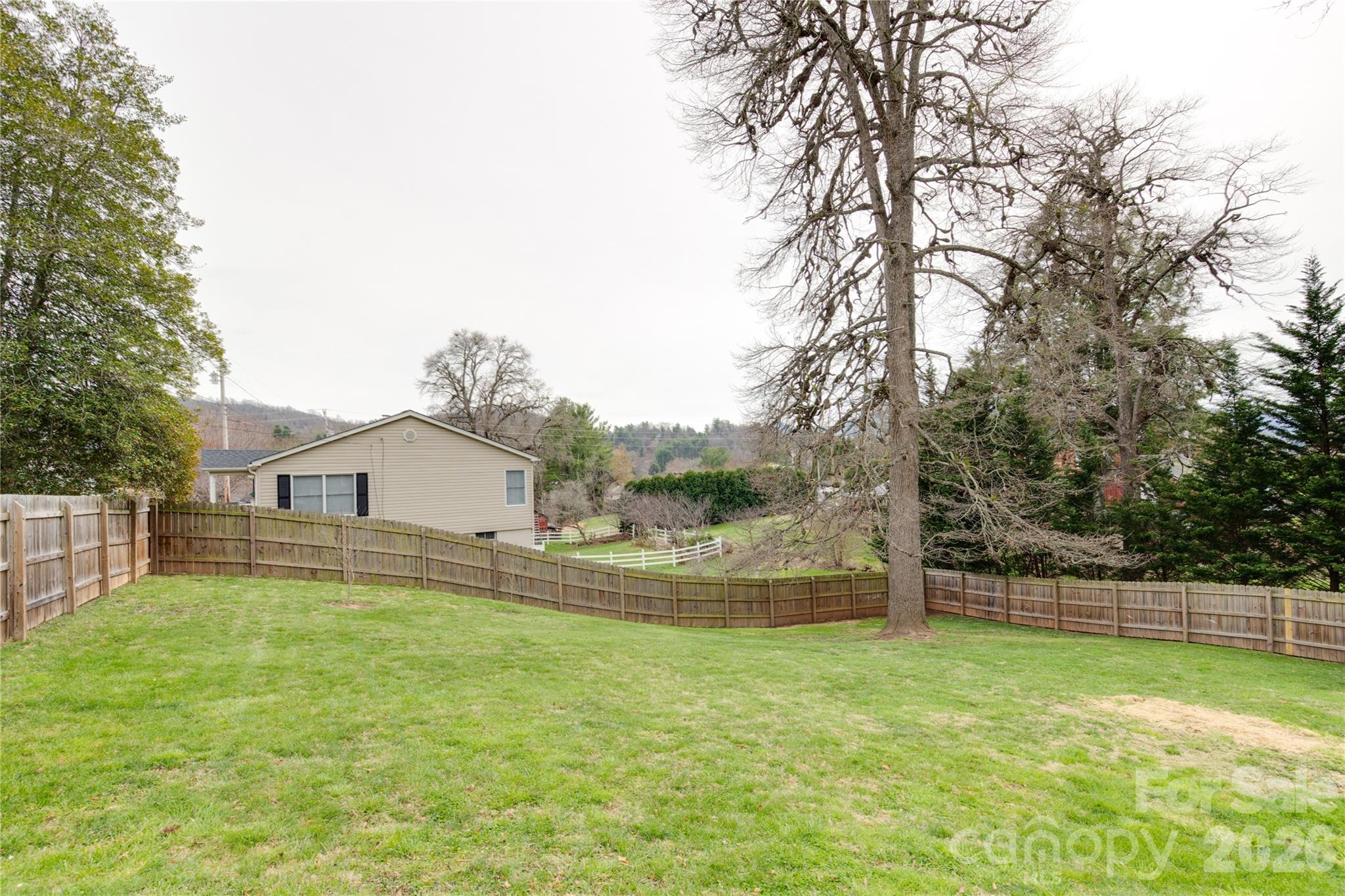 107 Shepard Way — Burnsville