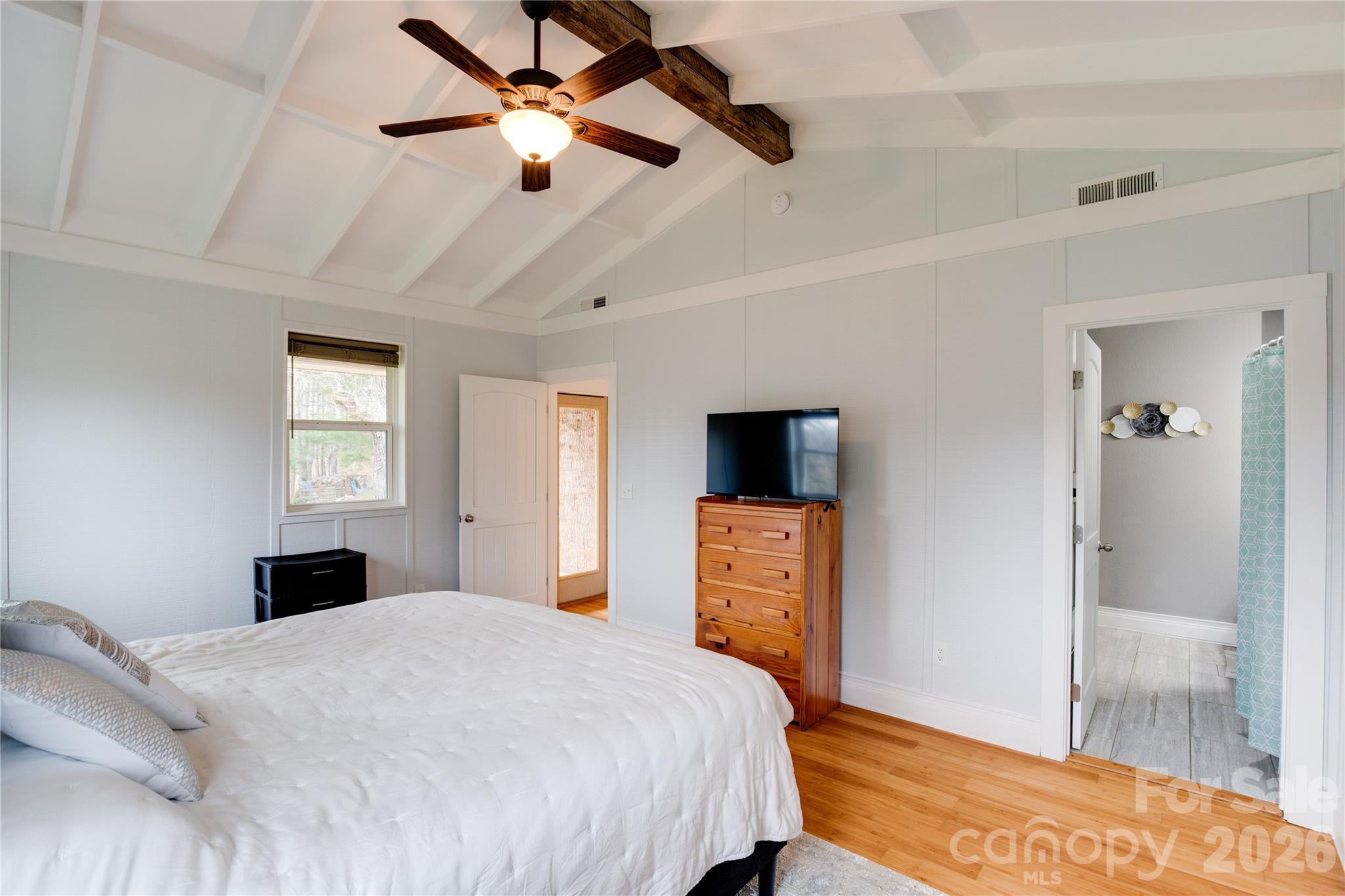 107 Shepard Way — Burnsville
