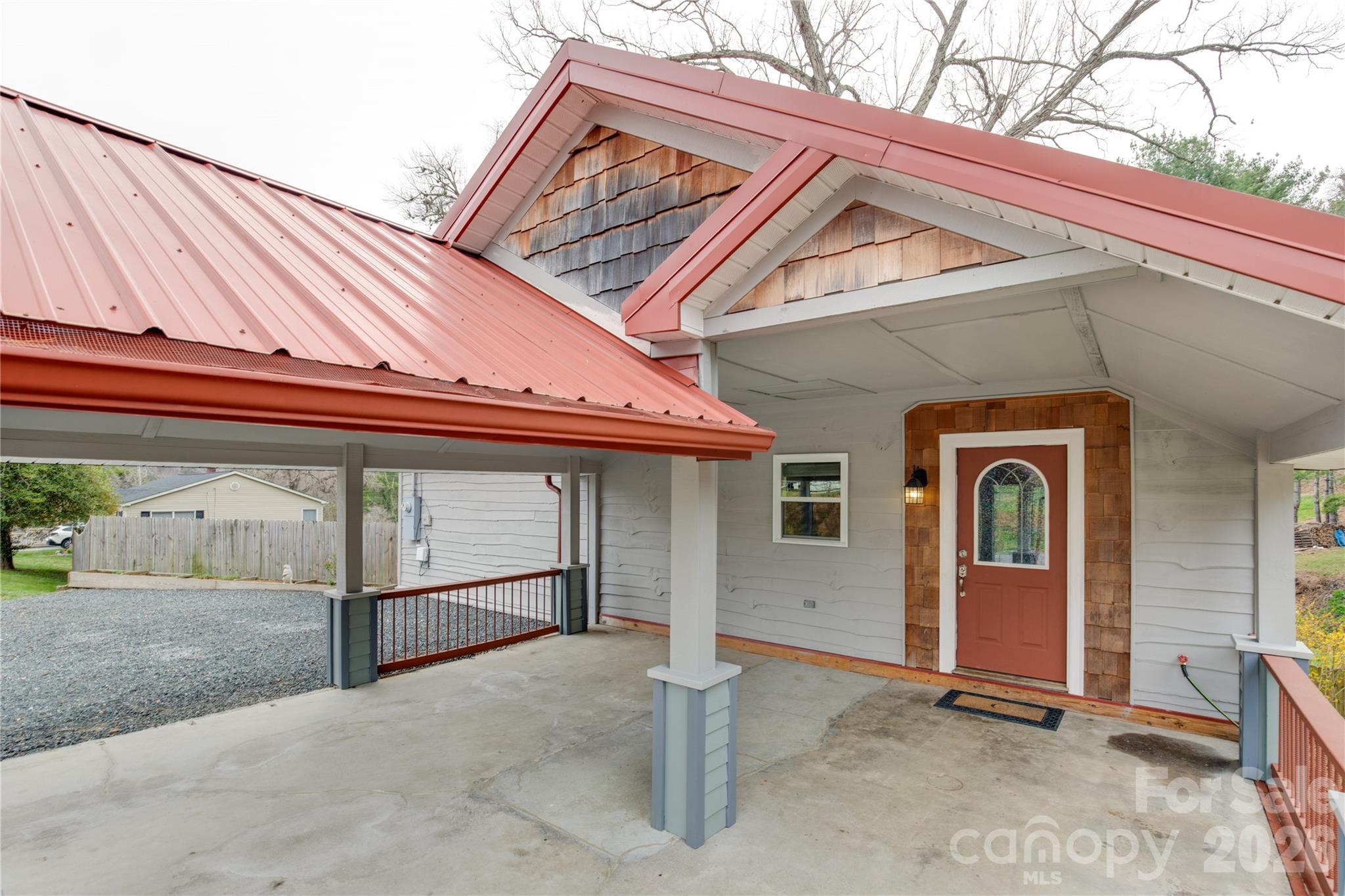 107 Shepard Way — Burnsville