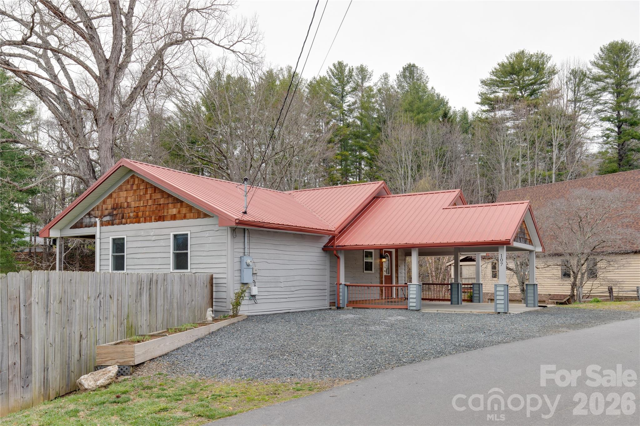 107 Shepard Way — Burnsville