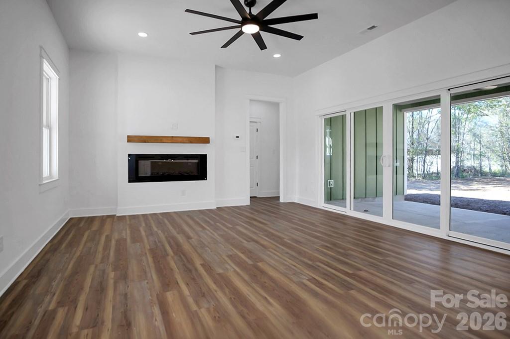 404 JC Dellinger Road — Cherryville