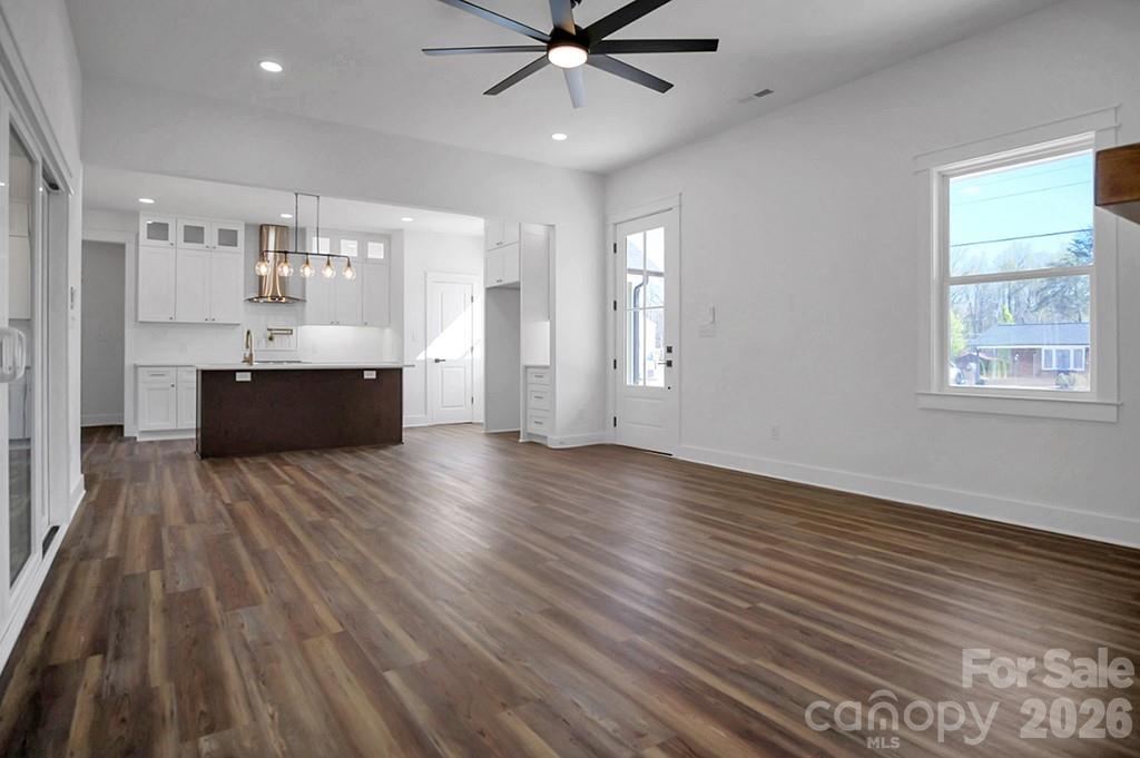 404 JC Dellinger Road — Cherryville