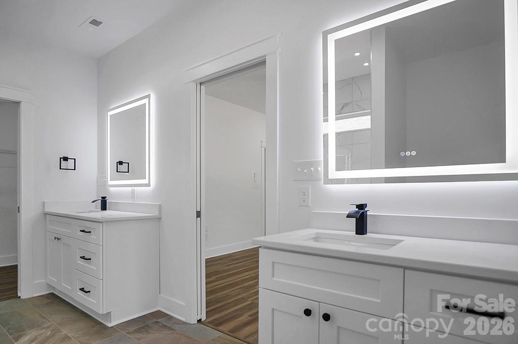 404 JC Dellinger Road — Cherryville