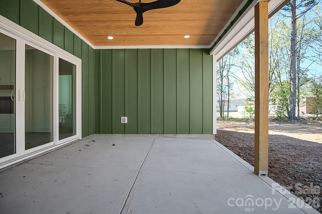404 JC Dellinger Road — Cherryville