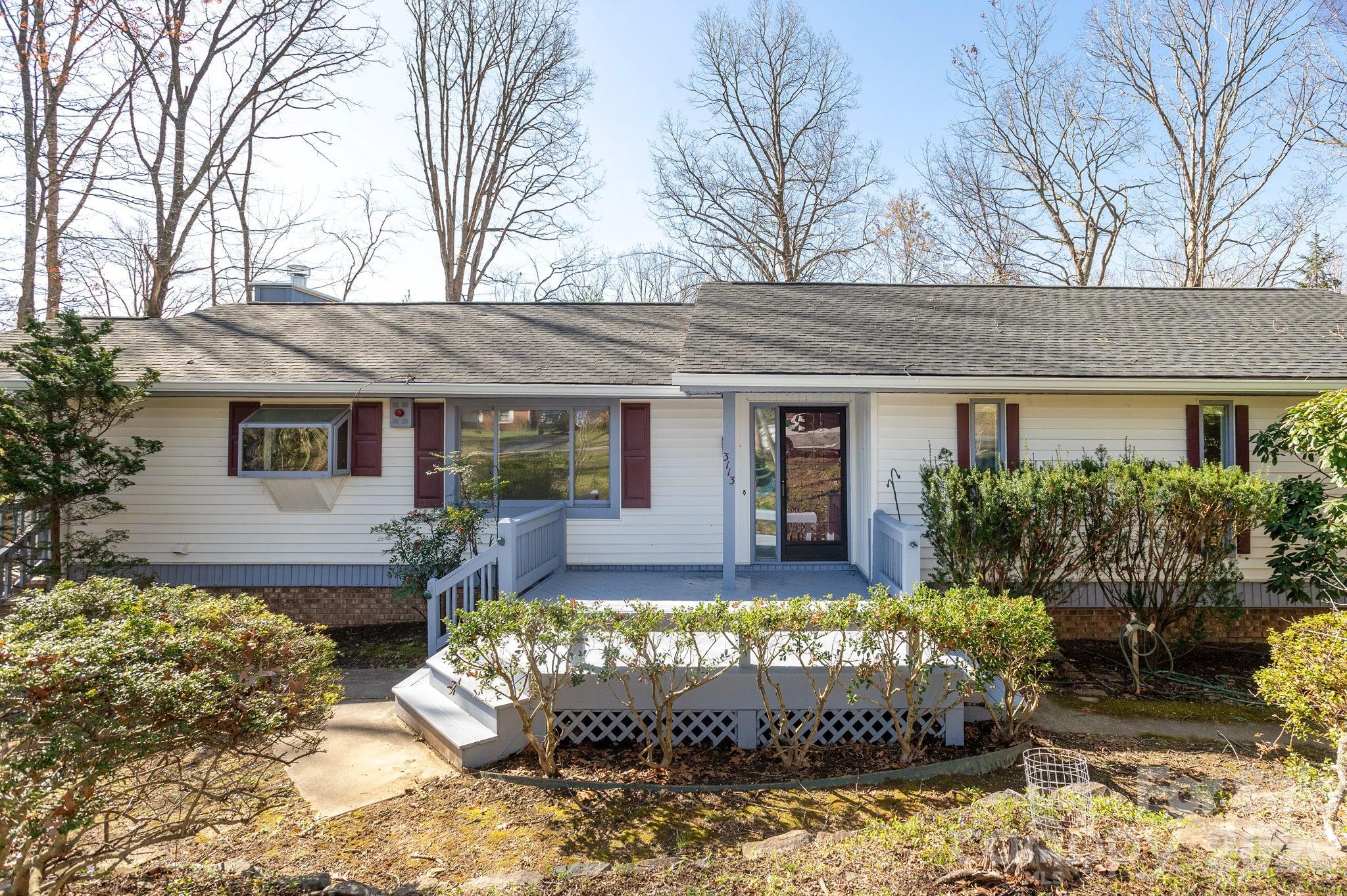 3113 Primrose Drive — Hendersonville