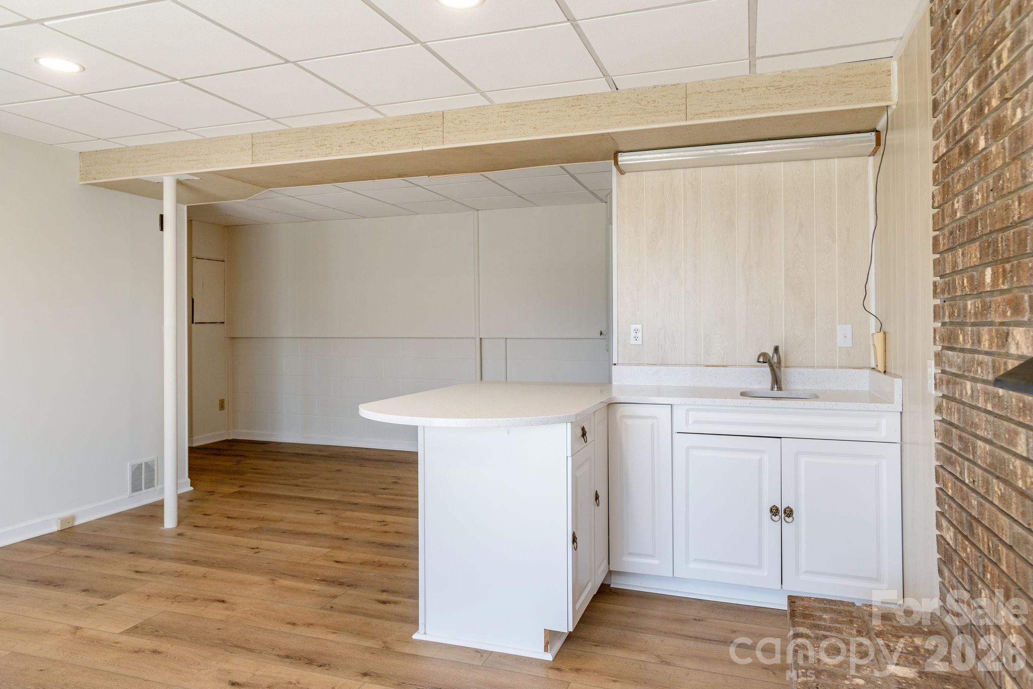 3113 Primrose Drive — Hendersonville