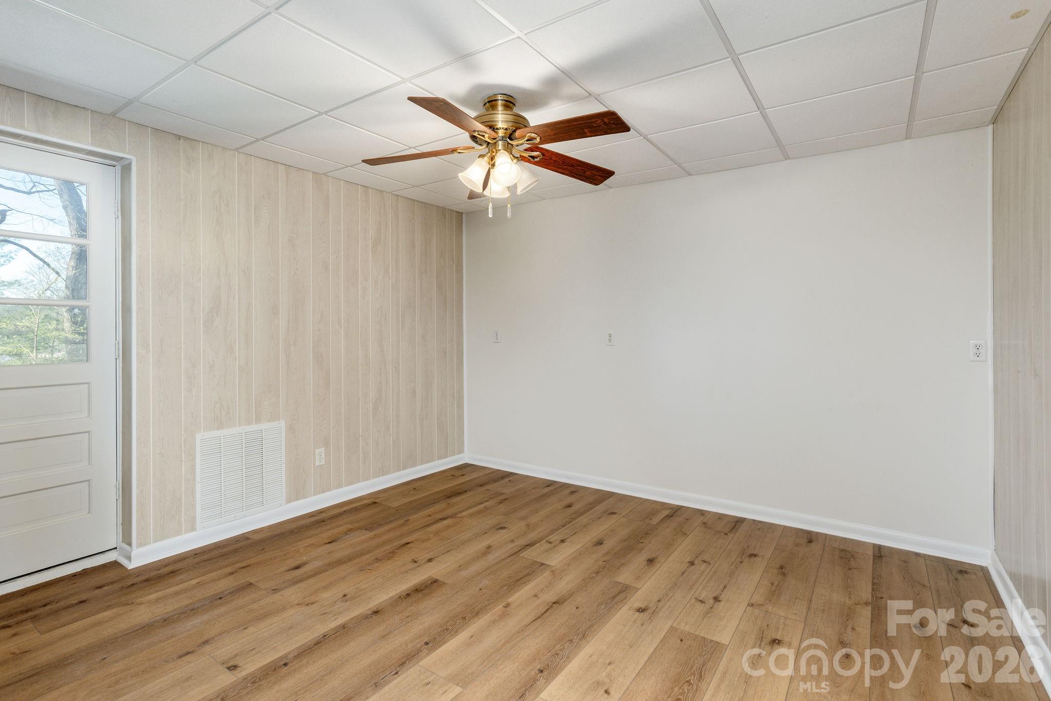 3113 Primrose Drive — Hendersonville