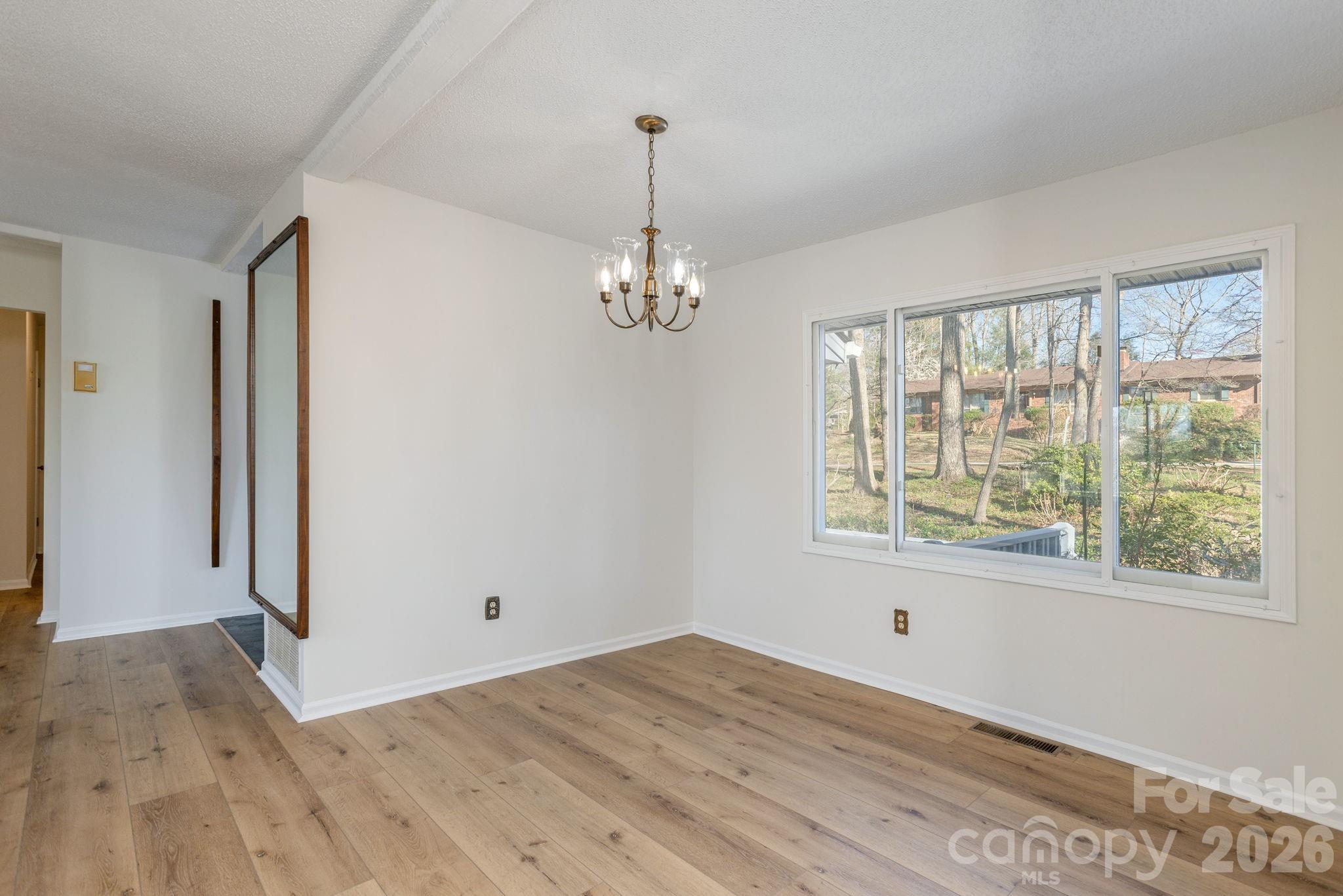 3113 Primrose Drive — Hendersonville