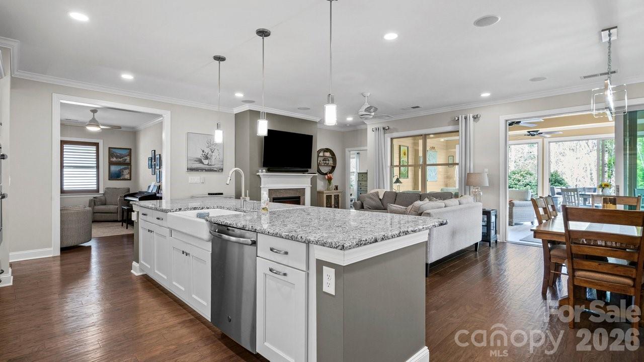 4846 Looking Glass Trail — Denver