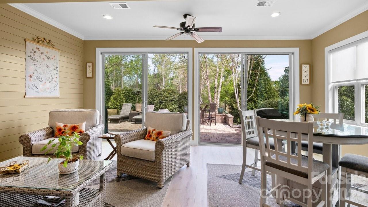 4846 Looking Glass Trail — Denver
