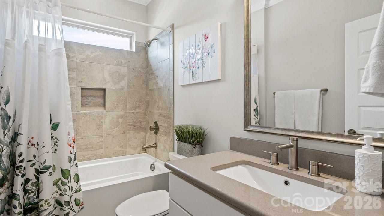 4846 Looking Glass Trail — Denver