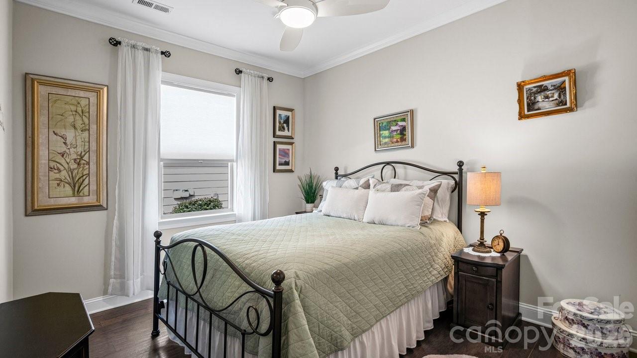 4846 Looking Glass Trail — Denver